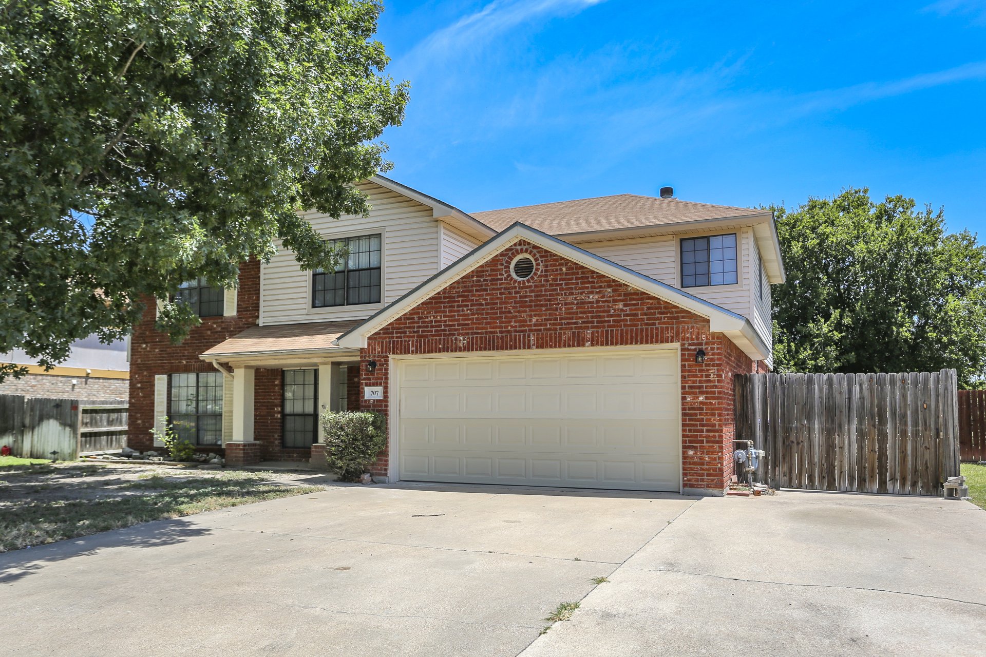 Bond St, Copperas Cove, TX 76522