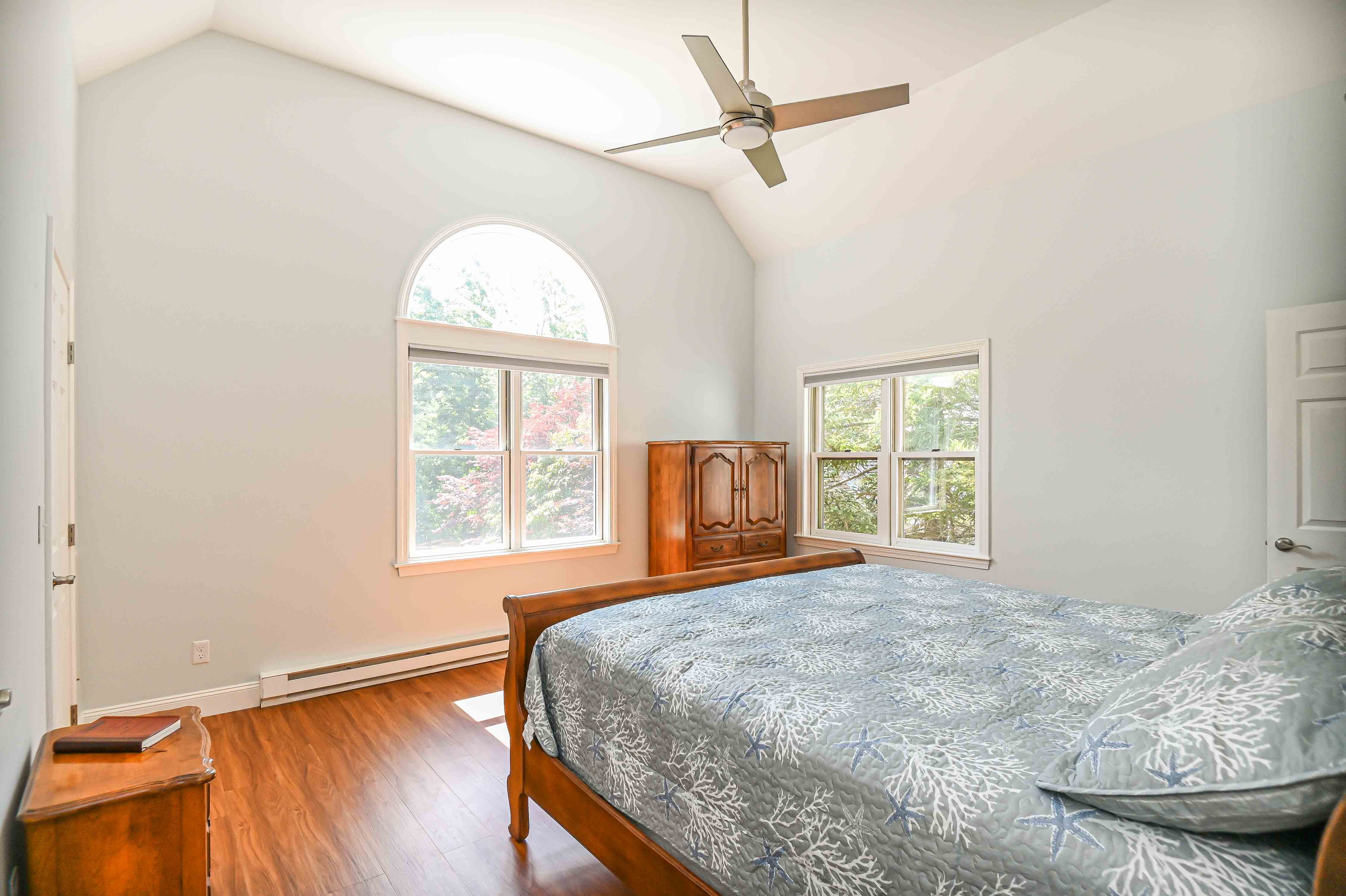 York, Maine, 03909, United States, 3 Bedrooms Bedrooms, ,3 BathroomsBathrooms,Residential,For Sale,1912030
