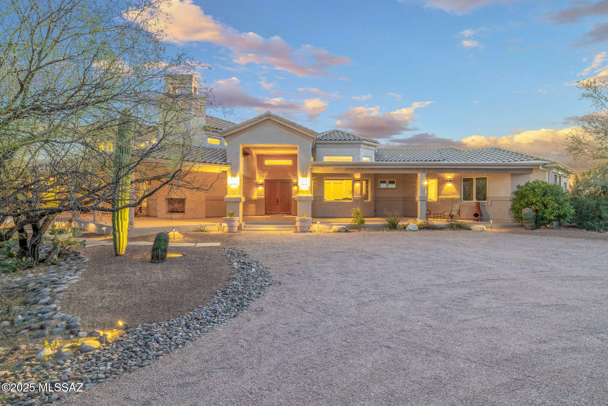 Tucson, Arizona, 85742, United States, 6 Bedrooms Bedrooms, ,6 BathroomsBathrooms,Residential,For Sale,1828344