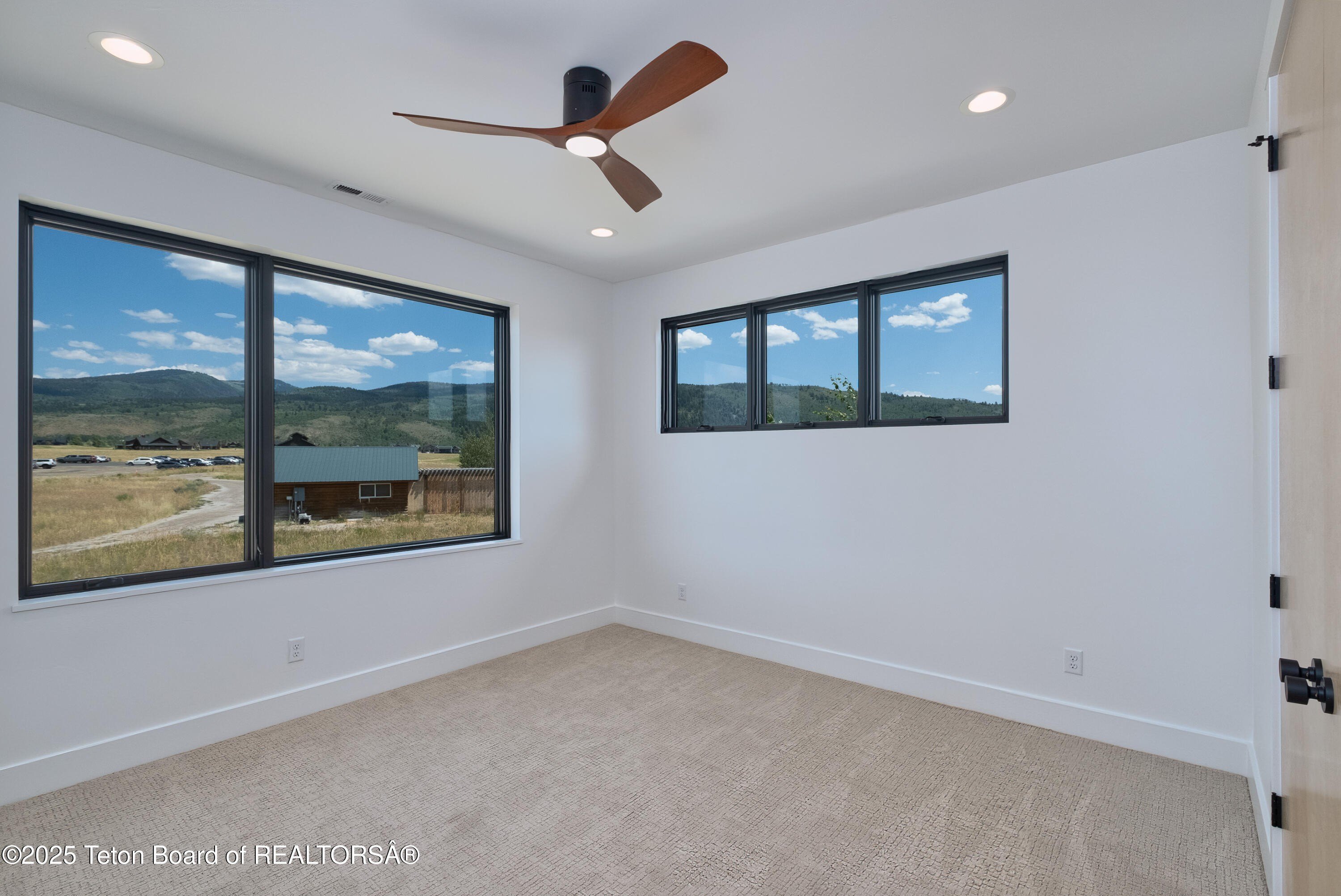 Victor, Idaho, 83455, United States, 4 Bedrooms Bedrooms, ,4 BathroomsBathrooms,Residential,For Sale,1979120