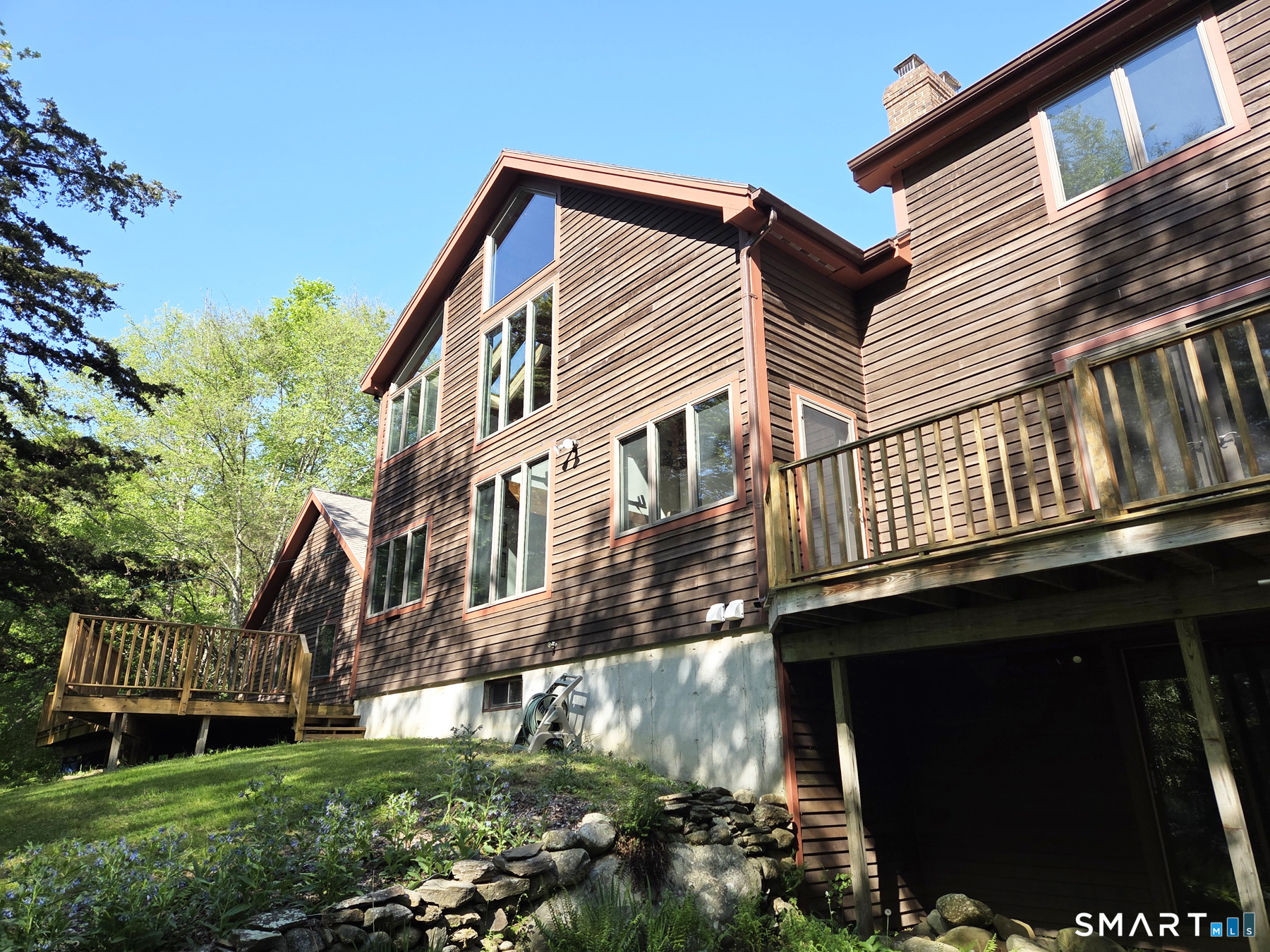 Bethany, Connecticut, 06524, United States, 4 Bedrooms Bedrooms, ,4 BathroomsBathrooms,Residential,For Sale,2049366