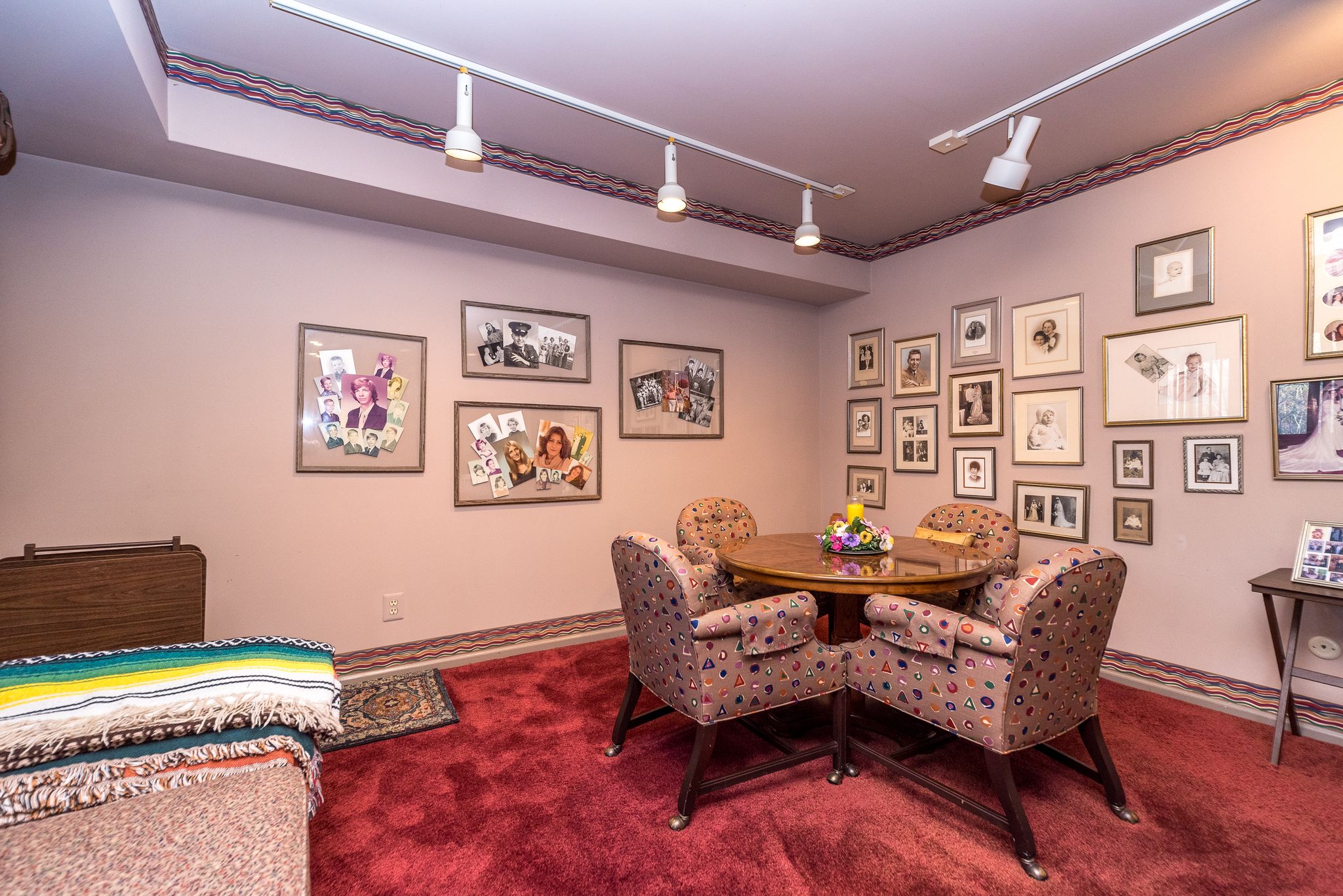 Chesterbrook, Pennsylvania, 19087, United States, 2 Bedrooms Bedrooms, ,3 BathroomsBathrooms,Residential,For Sale,1978885