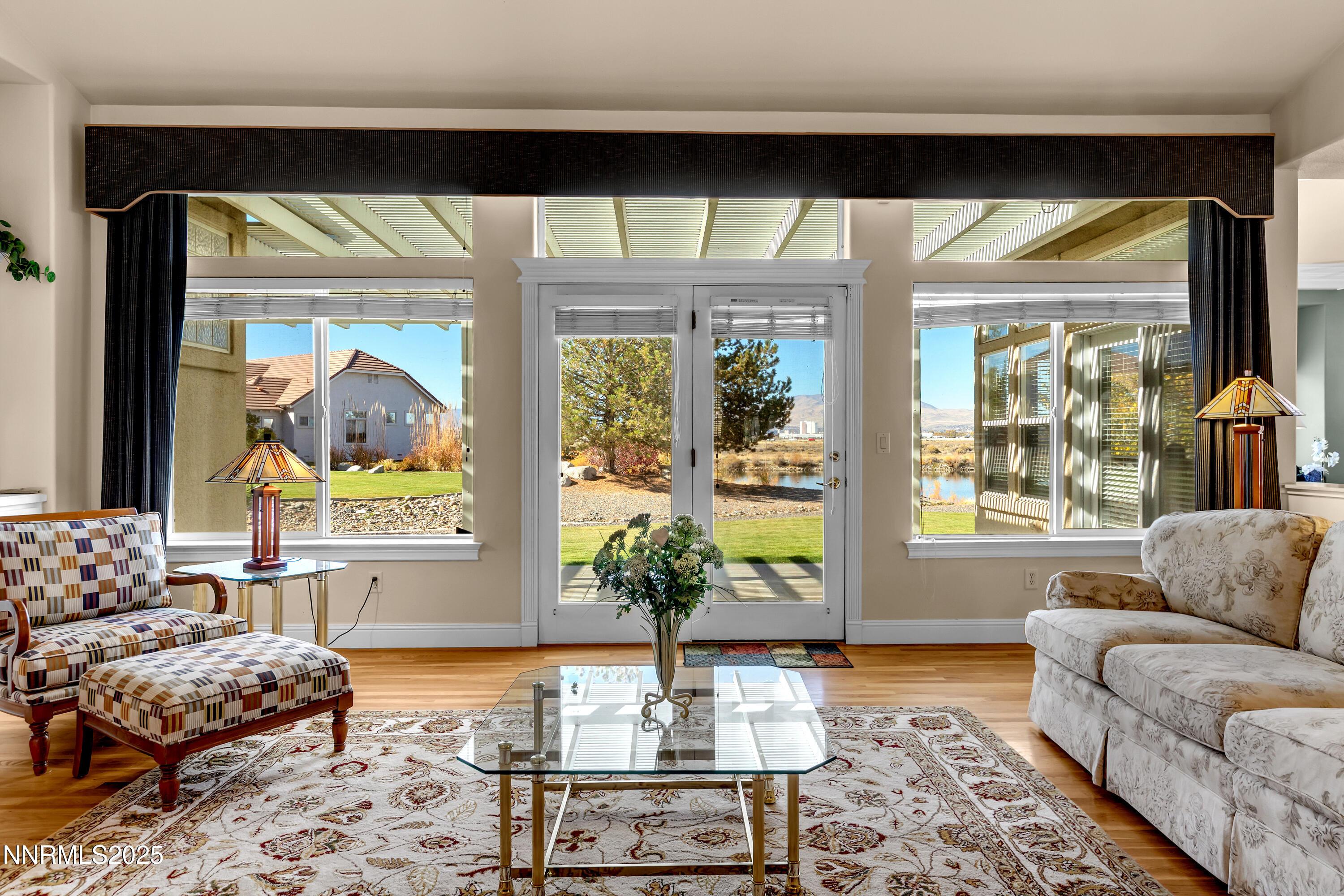 Reno, Nevada, 89502, United States, 3 Bedrooms Bedrooms, ,3 BathroomsBathrooms,Residential,For Sale,1988351