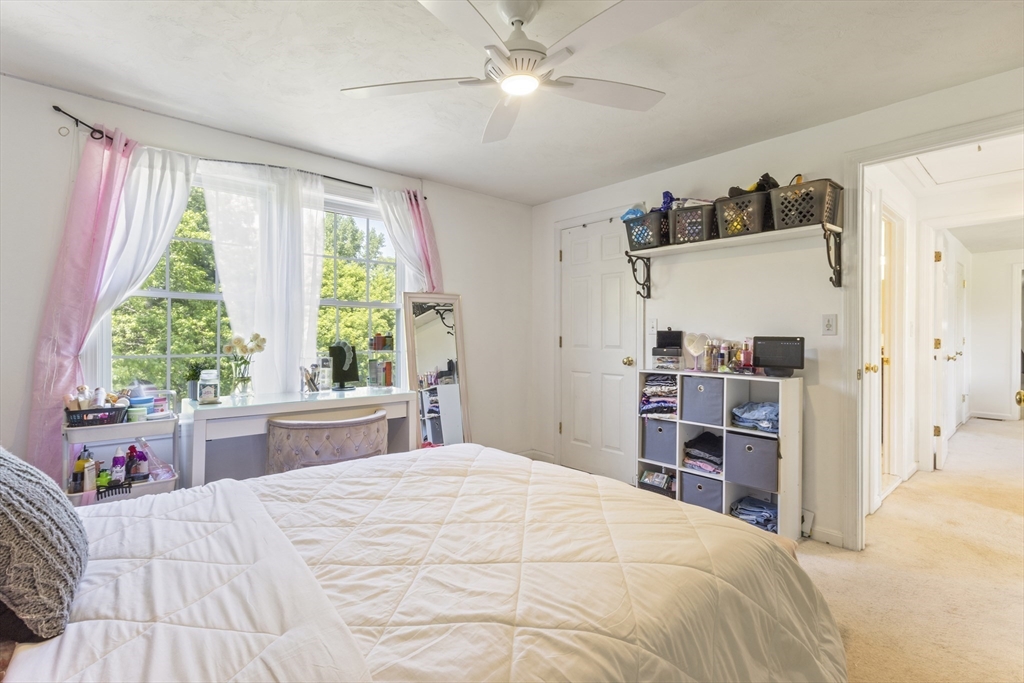 Bellingham, Massachusetts, 02019, United States, 3 Bedrooms Bedrooms, ,3 BathroomsBathrooms,Residential,For Sale,1938371