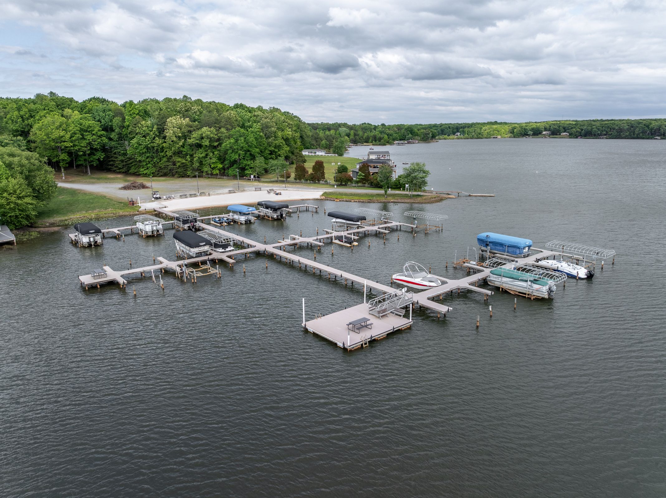  381 Shorewood Drive, Louisa, VA 23117 - 物件實景