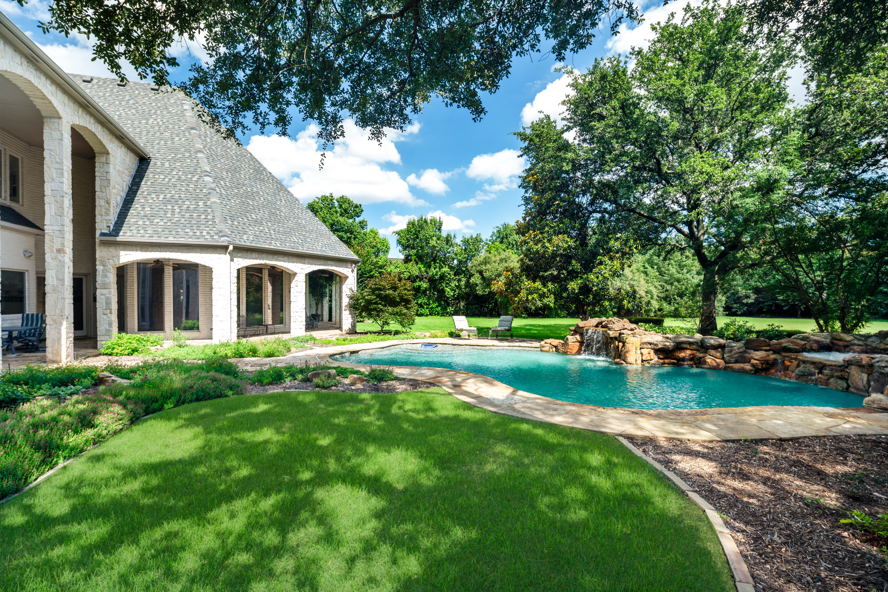  Discover Your Private Estate at 2025 Creek Ridge Dr., Frisco, Texas - 物件實景