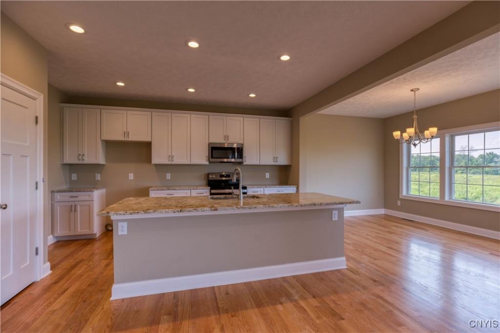 Baldwinsville, New York, 13027, United States, 4 Bedrooms Bedrooms, ,3 BathroomsBathrooms,Residential,For Sale,1686652