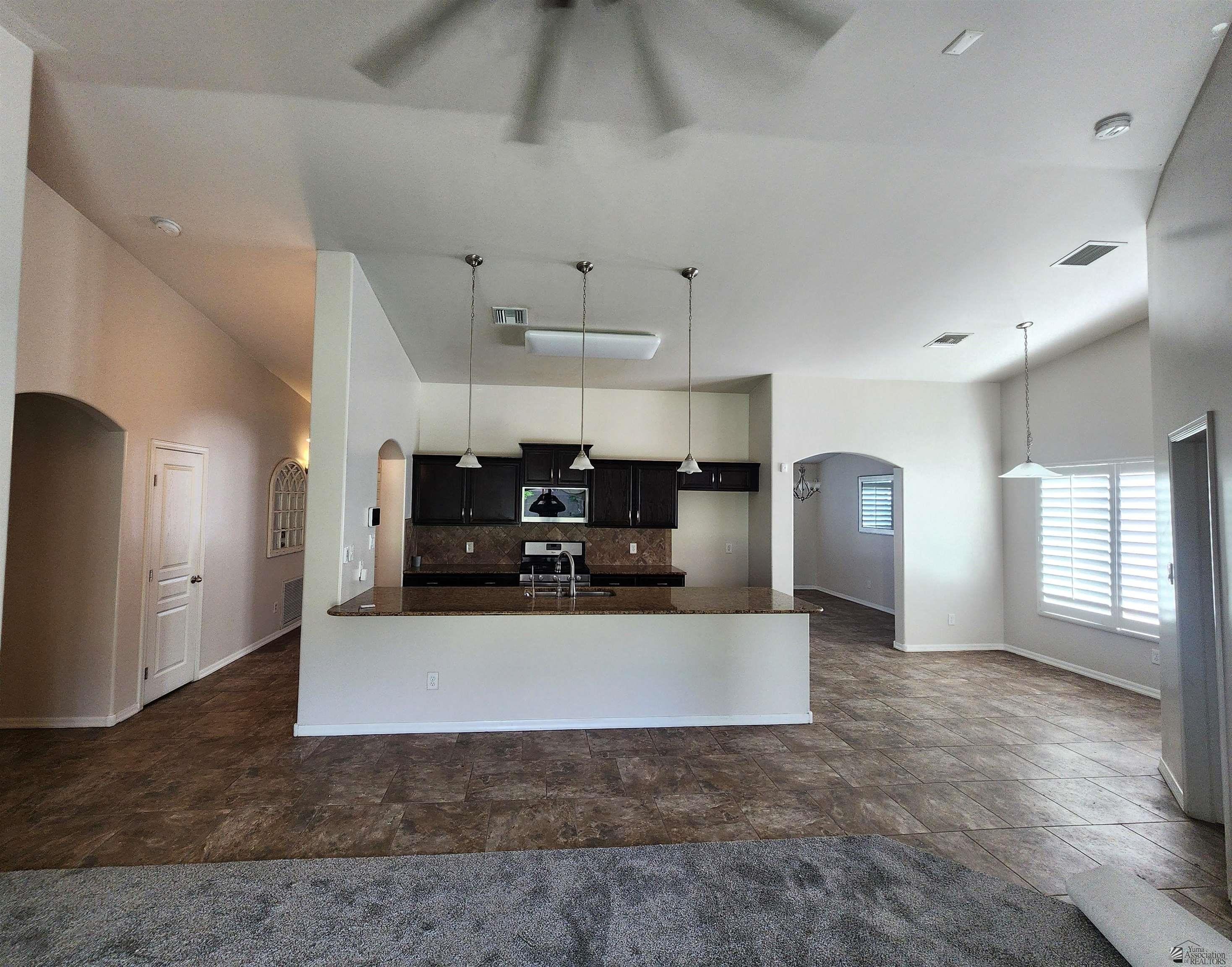 Yuma, Arizona, 85365, United States, 4 Bedrooms Bedrooms, ,1 BathroomBathrooms,Residential,For Sale,1976957