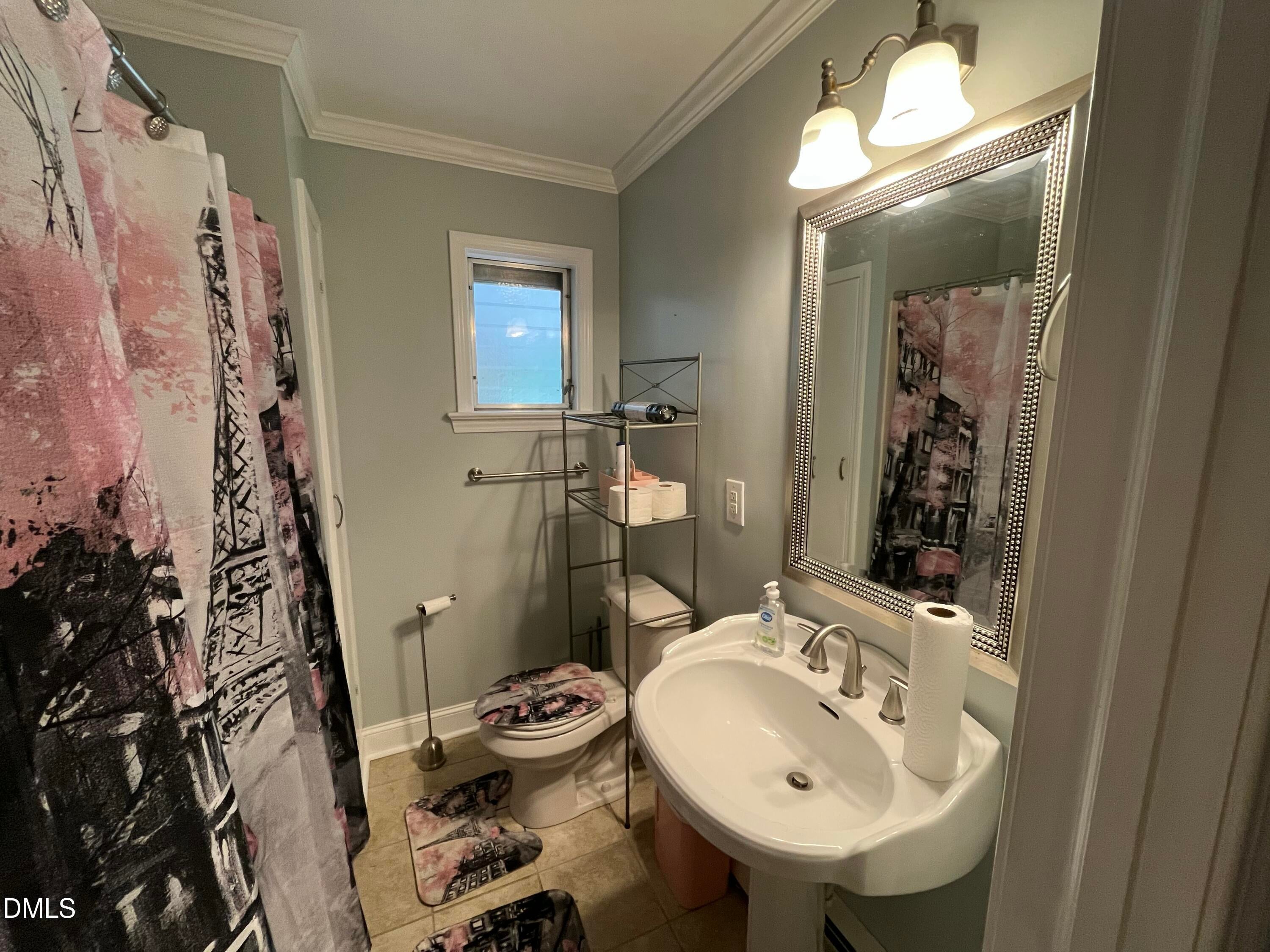 Burlington, North Carolina, 27215, United States, 6 Bedrooms Bedrooms, ,5 BathroomsBathrooms,Residential,For Sale,1999831