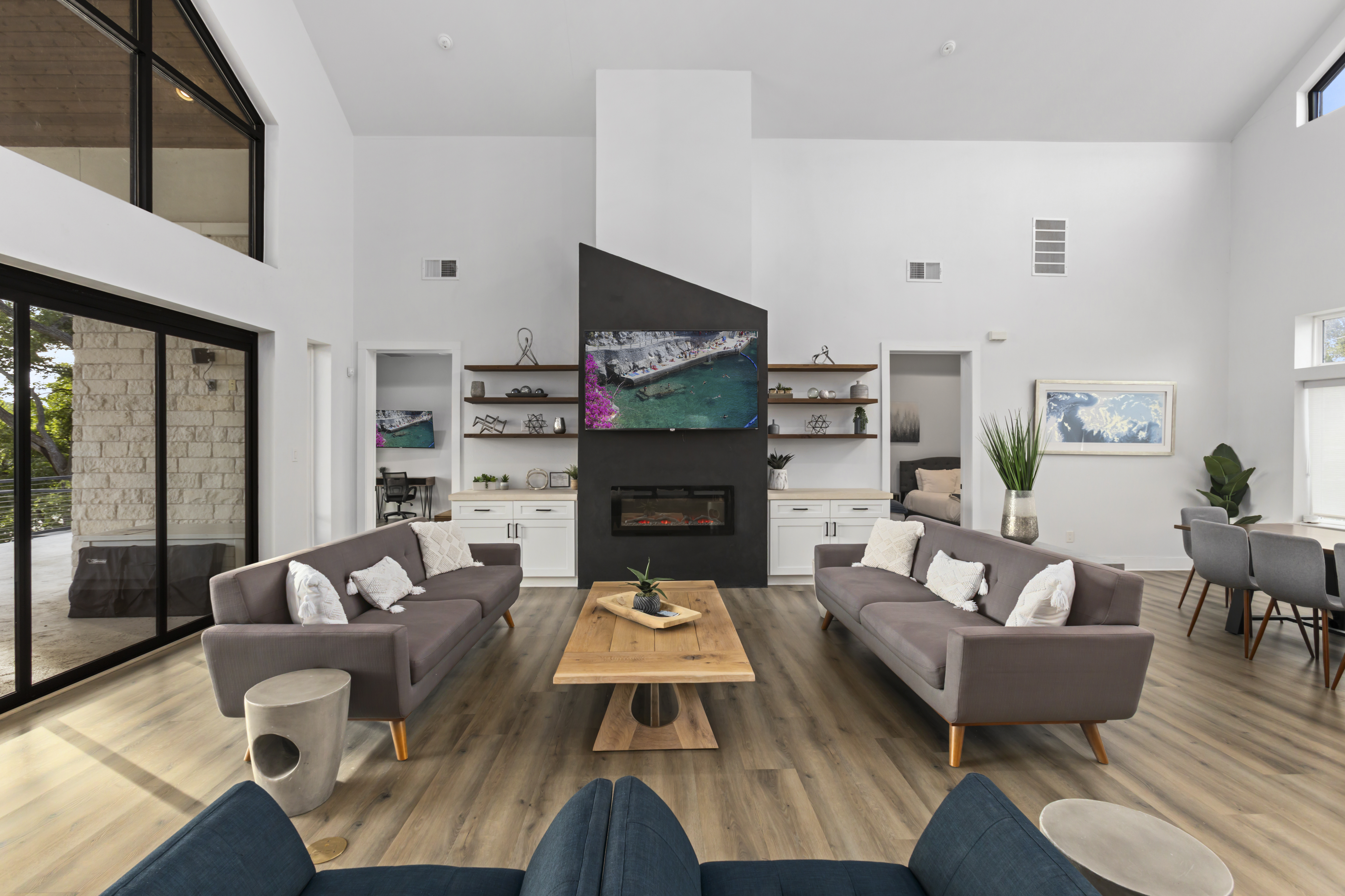  Lakefront Luxury Designed to Perform - 物件實景