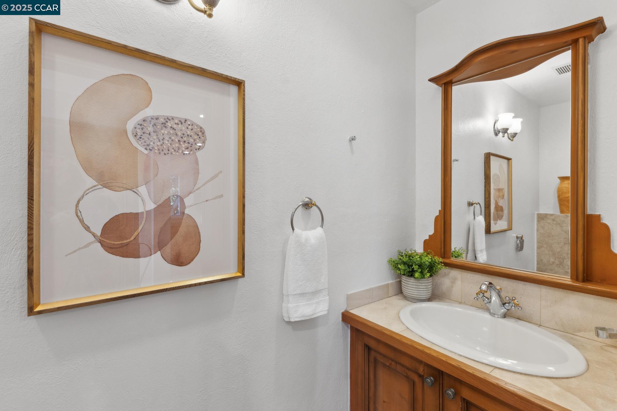 Orinda, California, 94563, United States, 4 Bedrooms Bedrooms, ,3 BathroomsBathrooms,Residential,For Sale,1804966