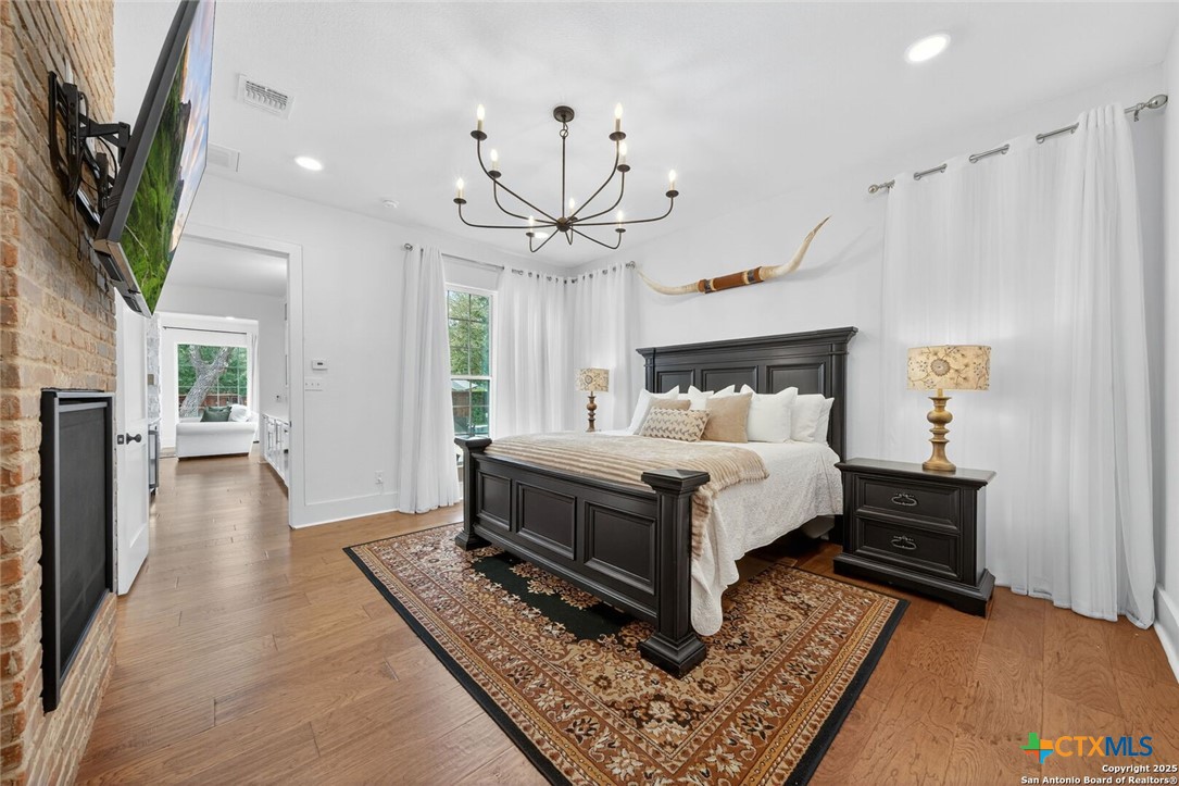 San Antonio, Texas, 78204, United States, 4 Bedrooms Bedrooms, ,4 BathroomsBathrooms,Residential,For Sale,1989633