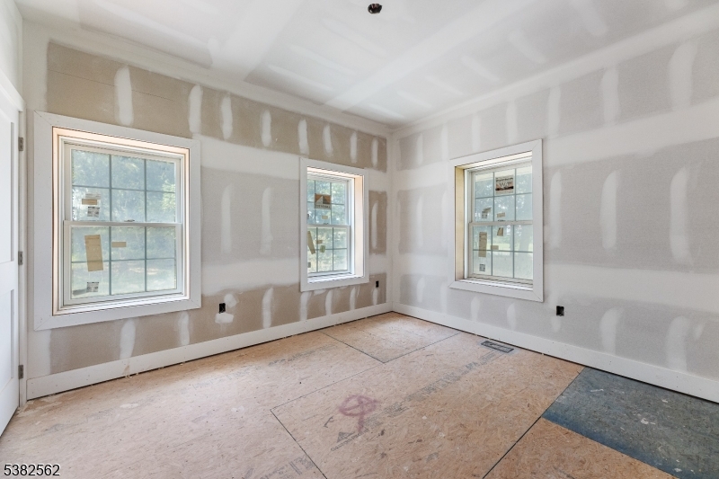 Readington Twp., New Jersey, 08853, United States, 3 Bedrooms Bedrooms, ,3 BathroomsBathrooms,Residential,For Sale,1939068