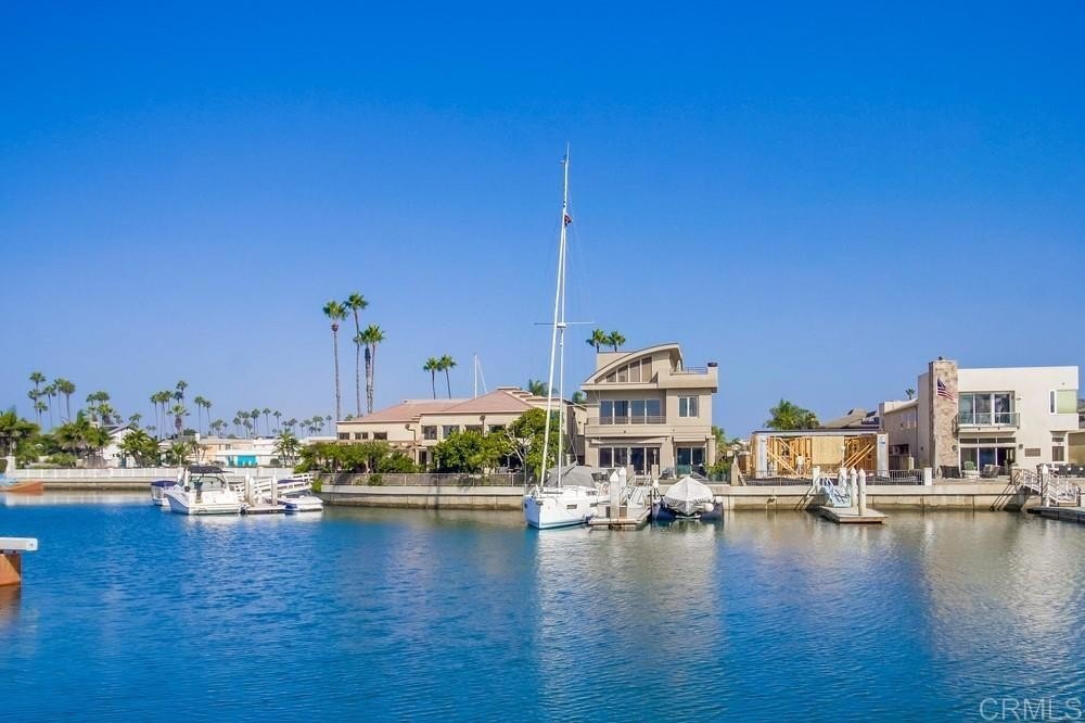 Coronado, California, 92118, United States, 2 Bedrooms Bedrooms, ,2 BathroomsBathrooms,Residential,For Sale,1794986