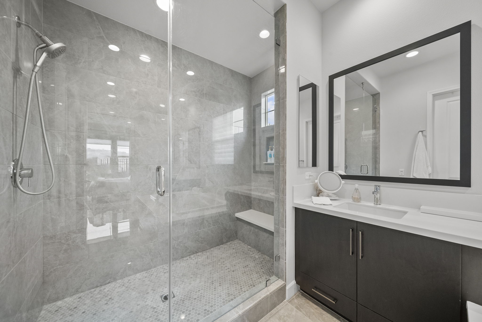  2501 Presley Ct - 物件實景