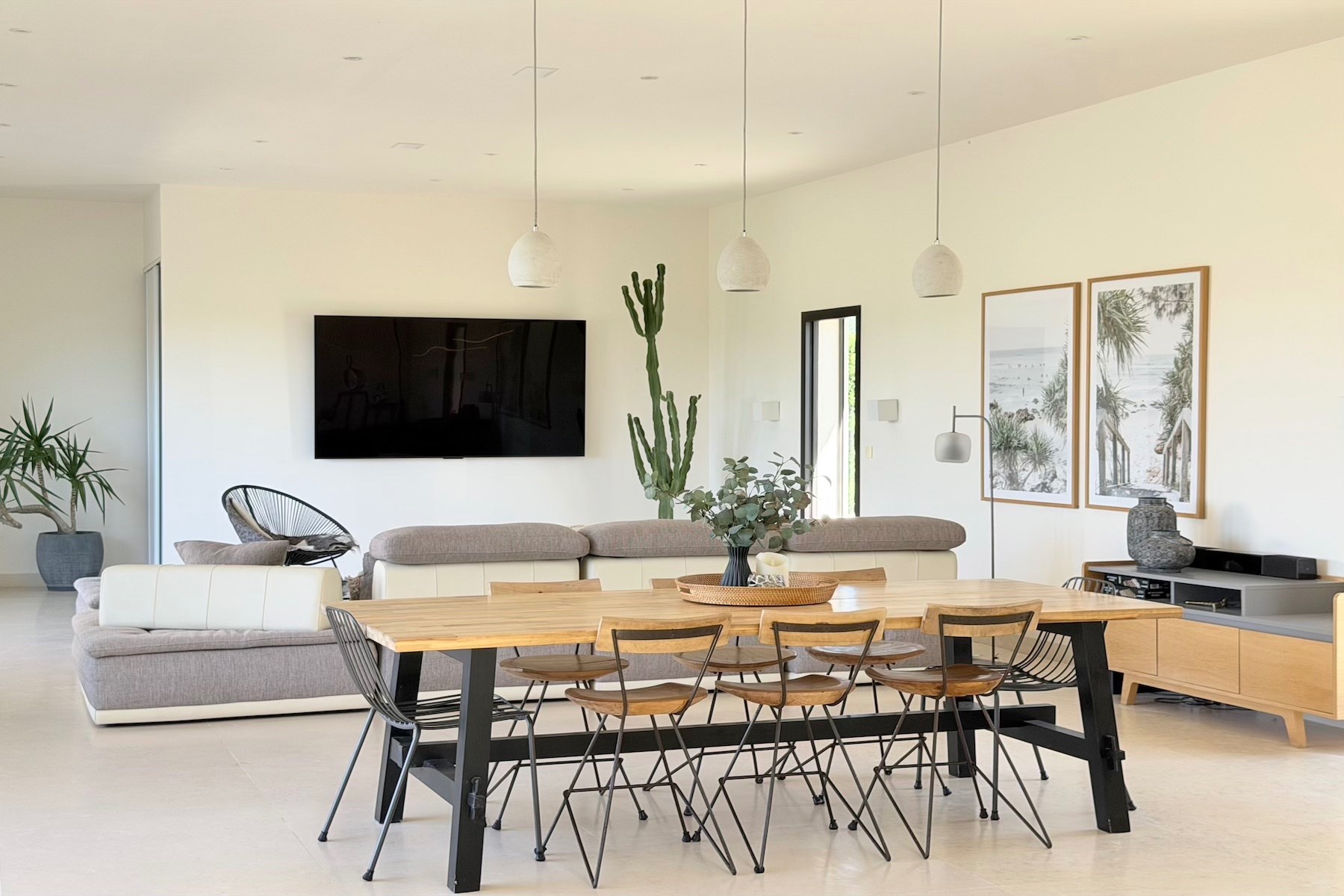  Elegant contemporary villa in the heart of the vineyards, 20 minutes from Uzès,… - 物件實景