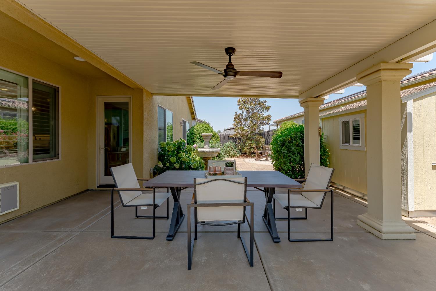 El Dorado Hills, California, 95762, United States, 3 Bedrooms Bedrooms, ,3 BathroomsBathrooms,Residential,For Sale,1932064