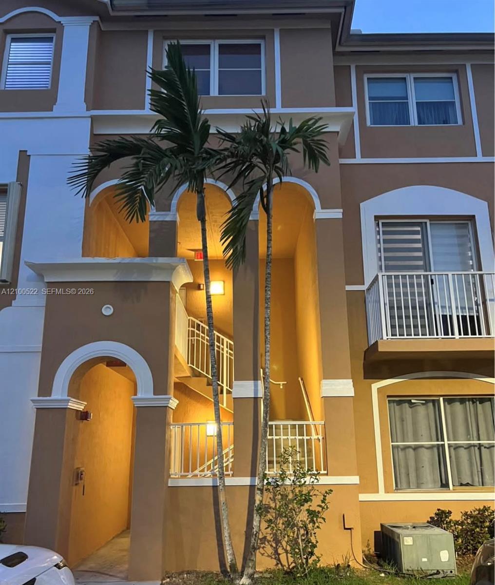 73rd Ave, Hialeah, FL 33015