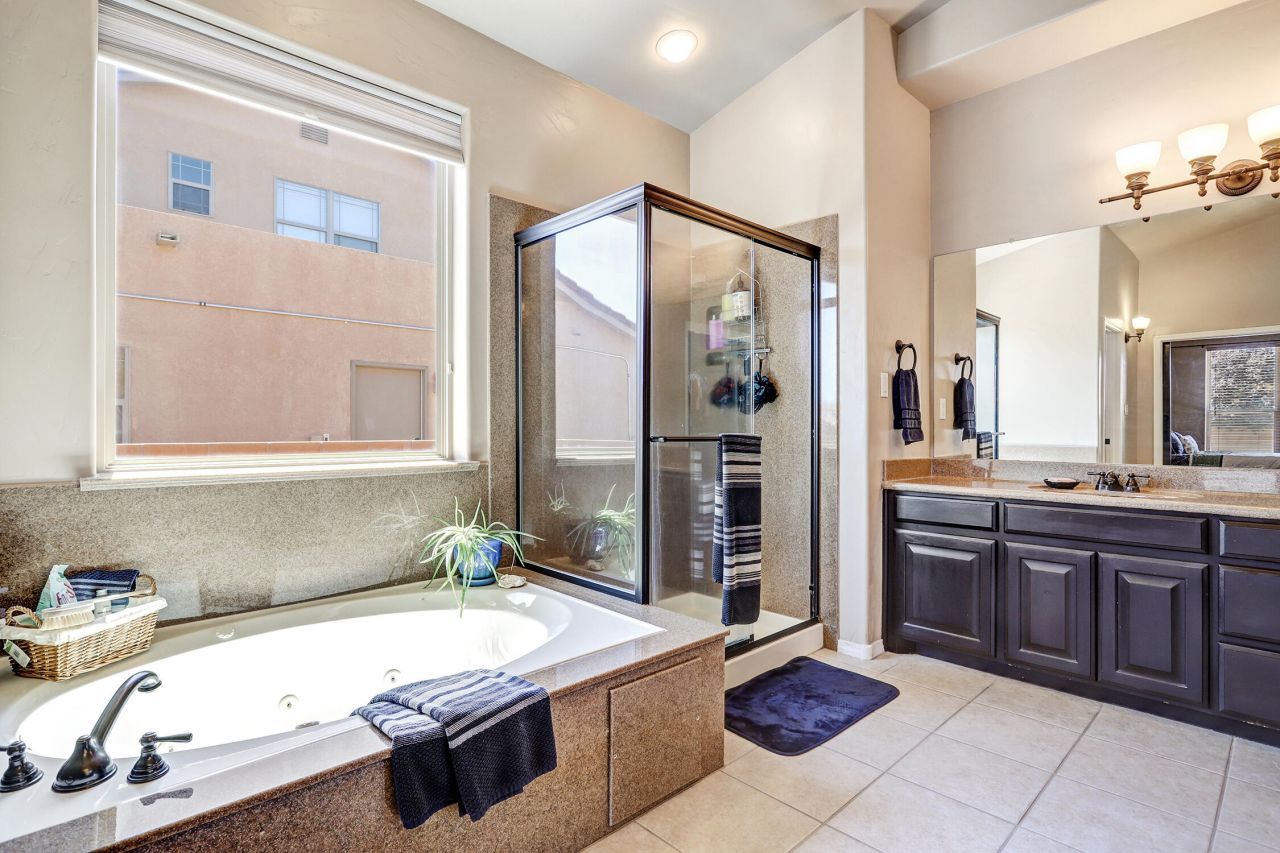 Rio Rancho, New Mexico, 87124, United States, 4 Bedrooms Bedrooms, ,3 BathroomsBathrooms,Residential,For Sale,1956048