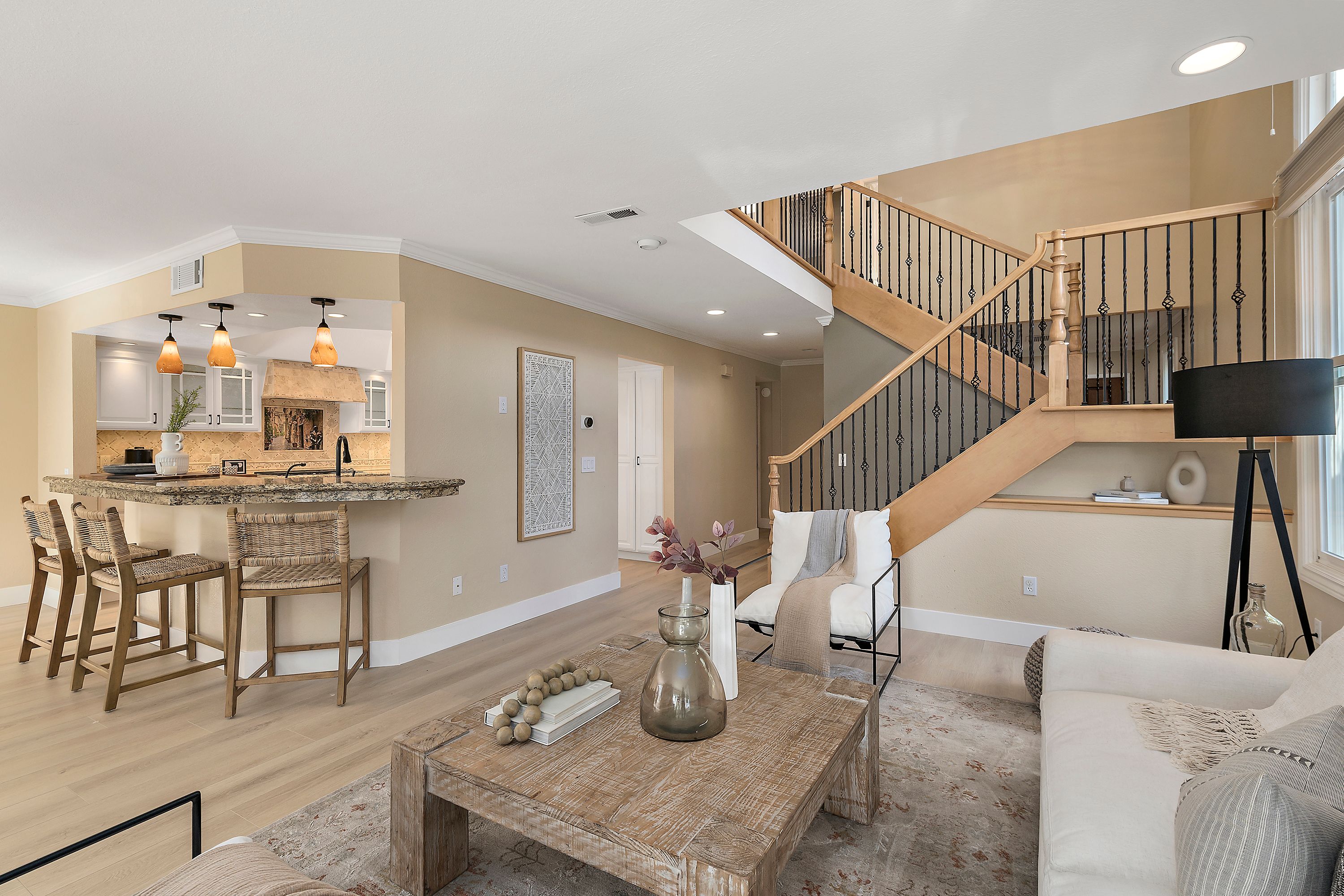  Private, Light-Filled Residence in Exclusive Rinconada Hills - 物件實景