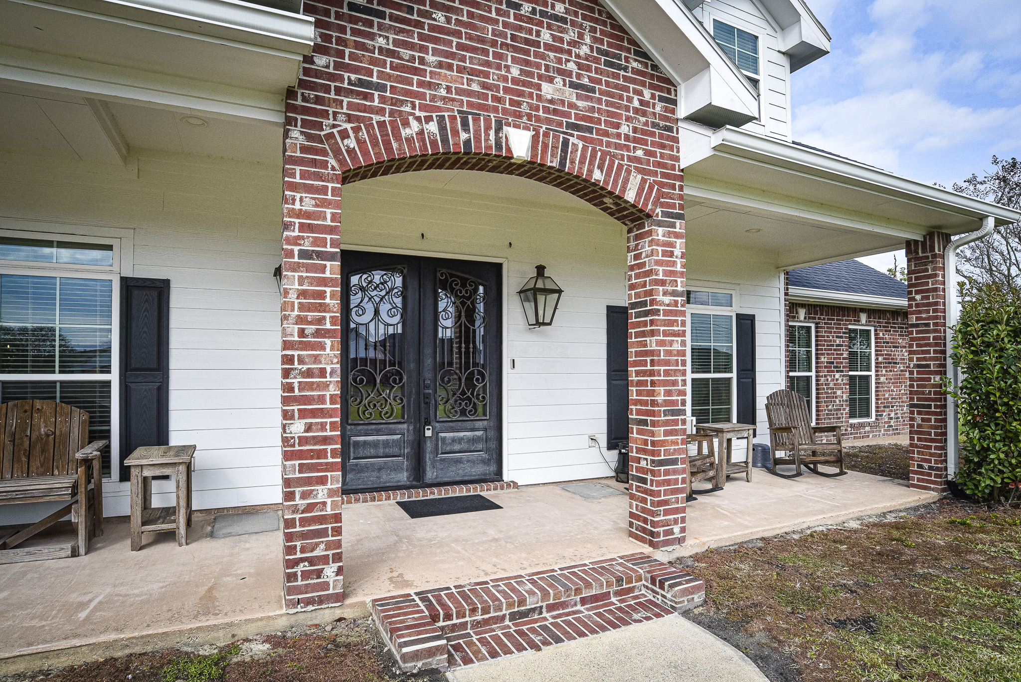 Westlake, Louisiana, 70669, United States, 4 Bedrooms Bedrooms, ,3 BathroomsBathrooms,Residential,For Sale,2001563