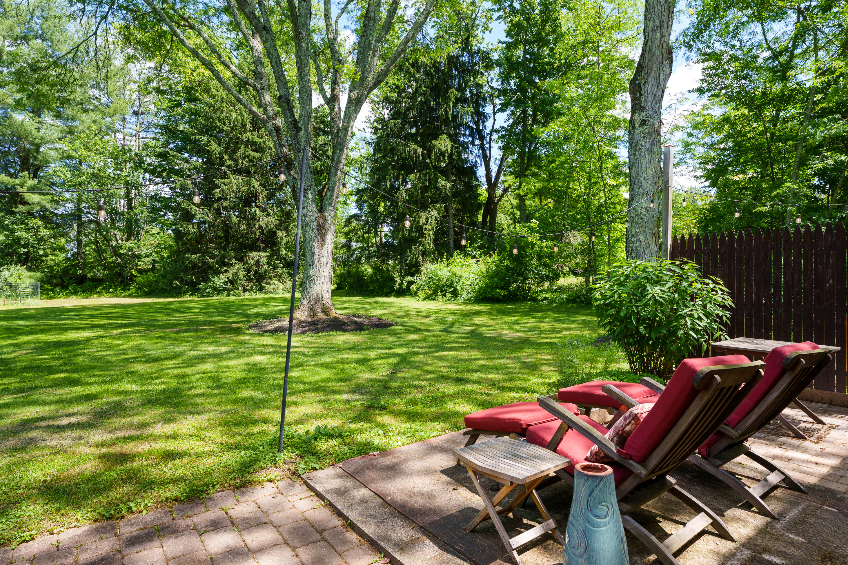  Smart Upgrades and Stylish Spaces Define This Montgomery Township Showstopper - 物件實景