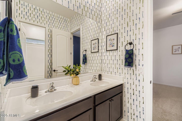 Queen Creek, Arizona, 85142, United States, 4 Bedrooms Bedrooms, ,4 BathroomsBathrooms,Residential,For Sale,1997738