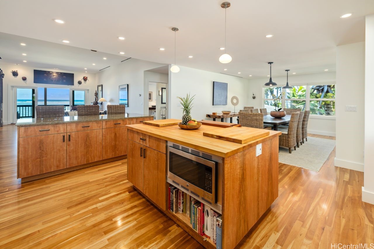 Hauula, Hawaii, 96717, United States, 3 Bedrooms Bedrooms, ,4 BathroomsBathrooms,Residential,For Sale,1991065