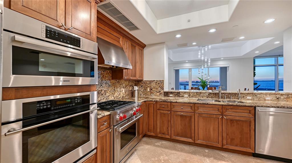 Sarasota, Florida, 34236, United States, 3 Bedrooms Bedrooms, ,4 BathroomsBathrooms,Residential,For Sale,1967677