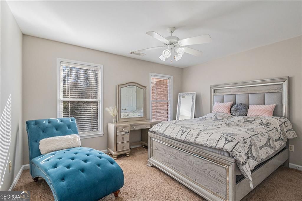 FLOWERY BRANCH, Georgia, 30542, United States, 5 Bedrooms Bedrooms, ,5 BathroomsBathrooms,Residential,For Sale,1894604