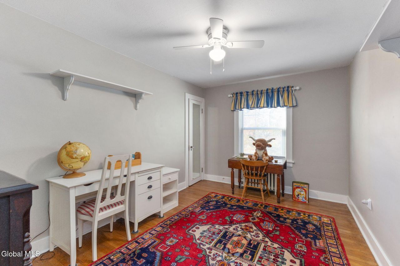 Niskayuna, New York, 12309, United States, 5 Bedrooms Bedrooms, ,3 BathroomsBathrooms,Residential,For Sale,1988361