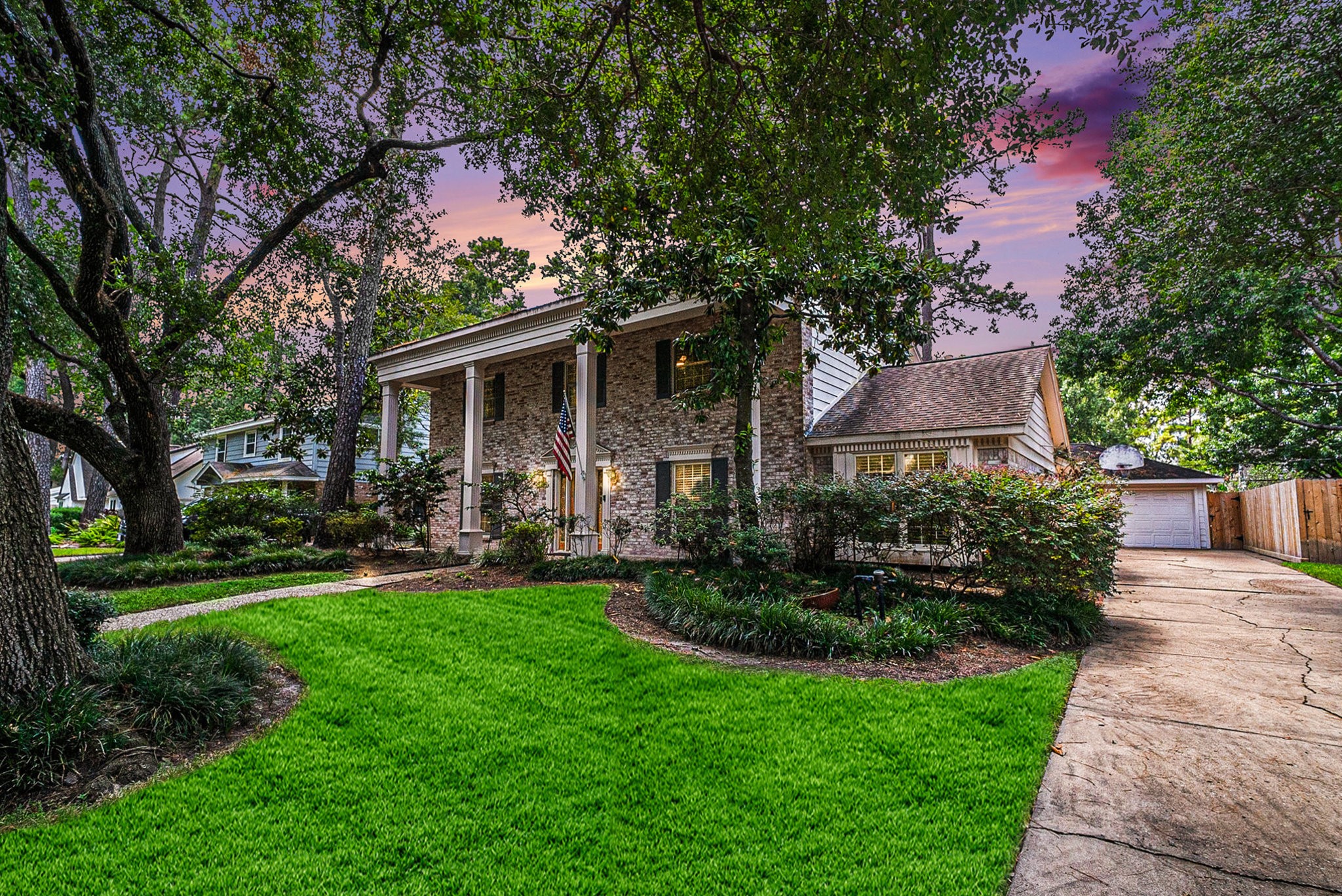 Houston, Texas, 77079, United States, 5 Bedrooms Bedrooms, ,3 BathroomsBathrooms,Residential,For Sale,1968834