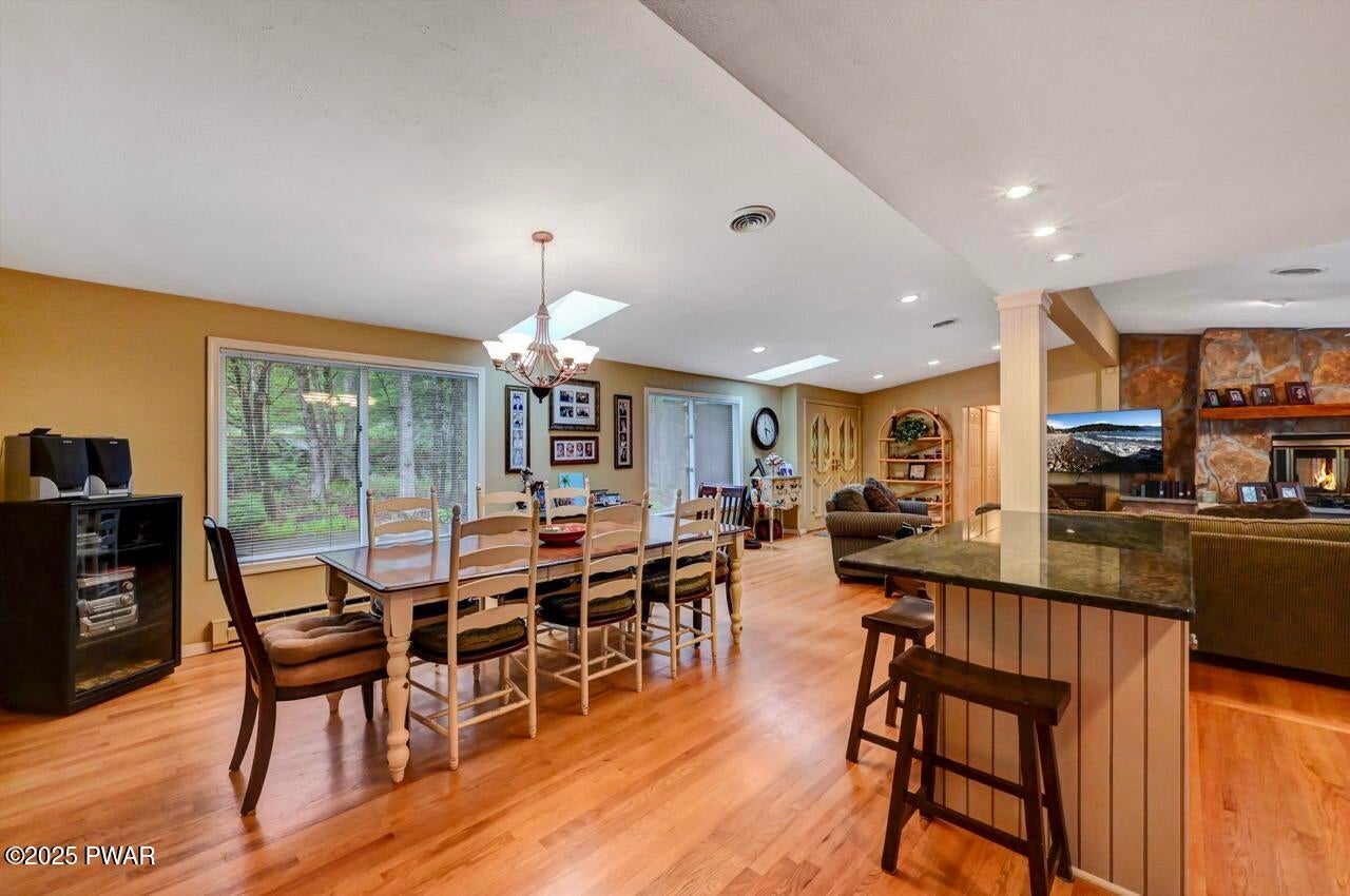 Lords Valley, Pennsylvania, 18428, United States, 5 Bedrooms Bedrooms, ,3 BathroomsBathrooms,Residential,For Sale,1977416