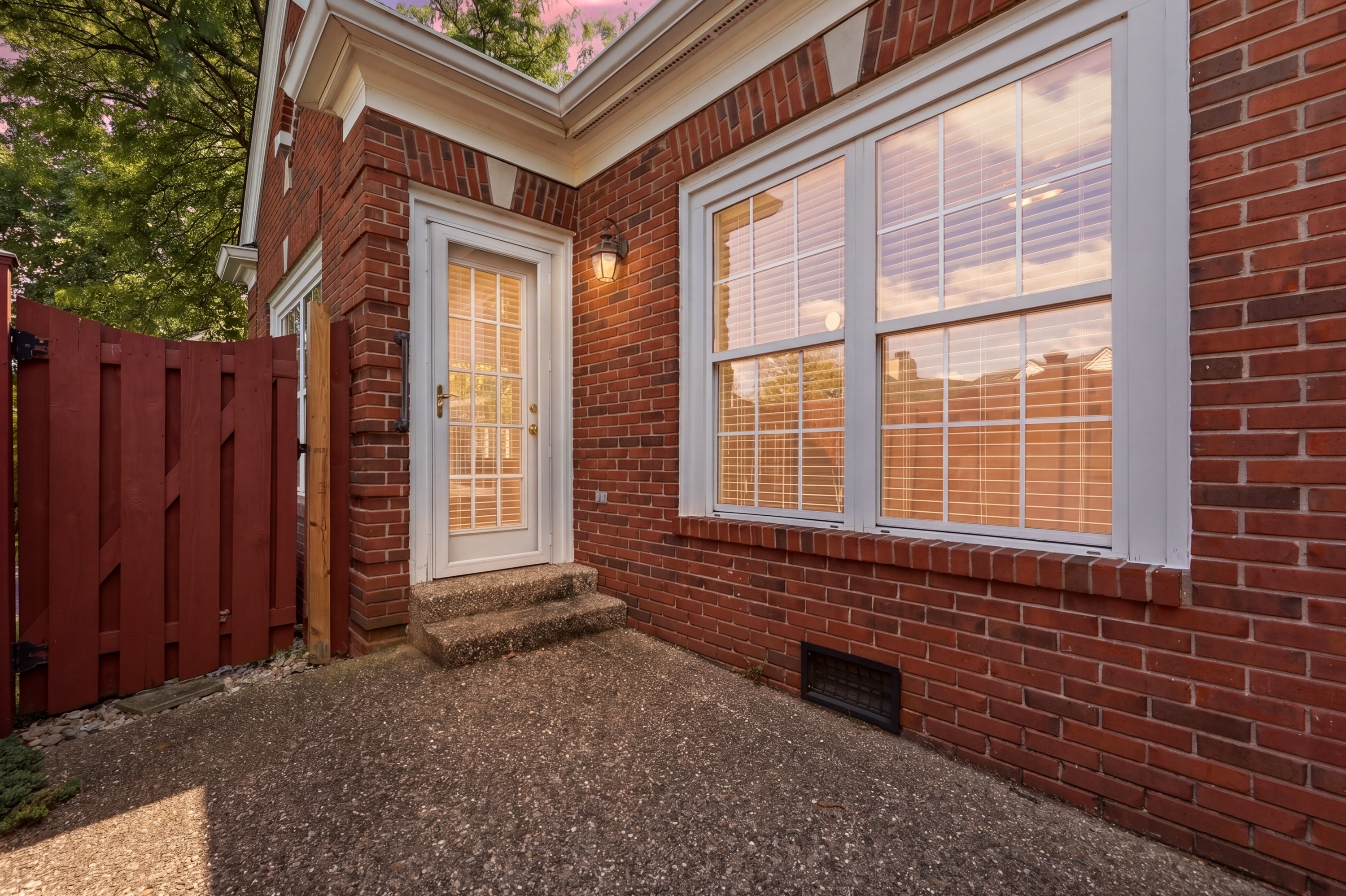  3823 Spring Arbor Drive, Louisville, KY 40245 - 物件實景