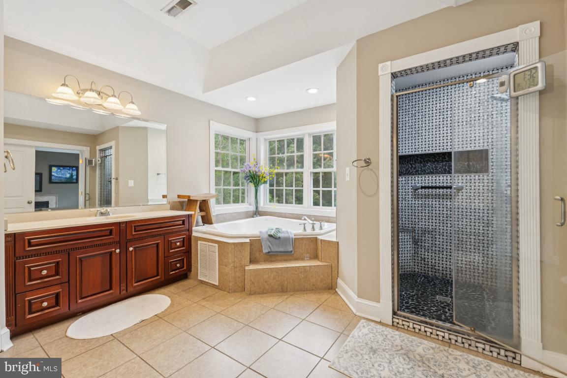 Huntingtown, Maryland, 20639, United States, 6 Bedrooms Bedrooms, ,6 BathroomsBathrooms,Residential,For Sale,1914130