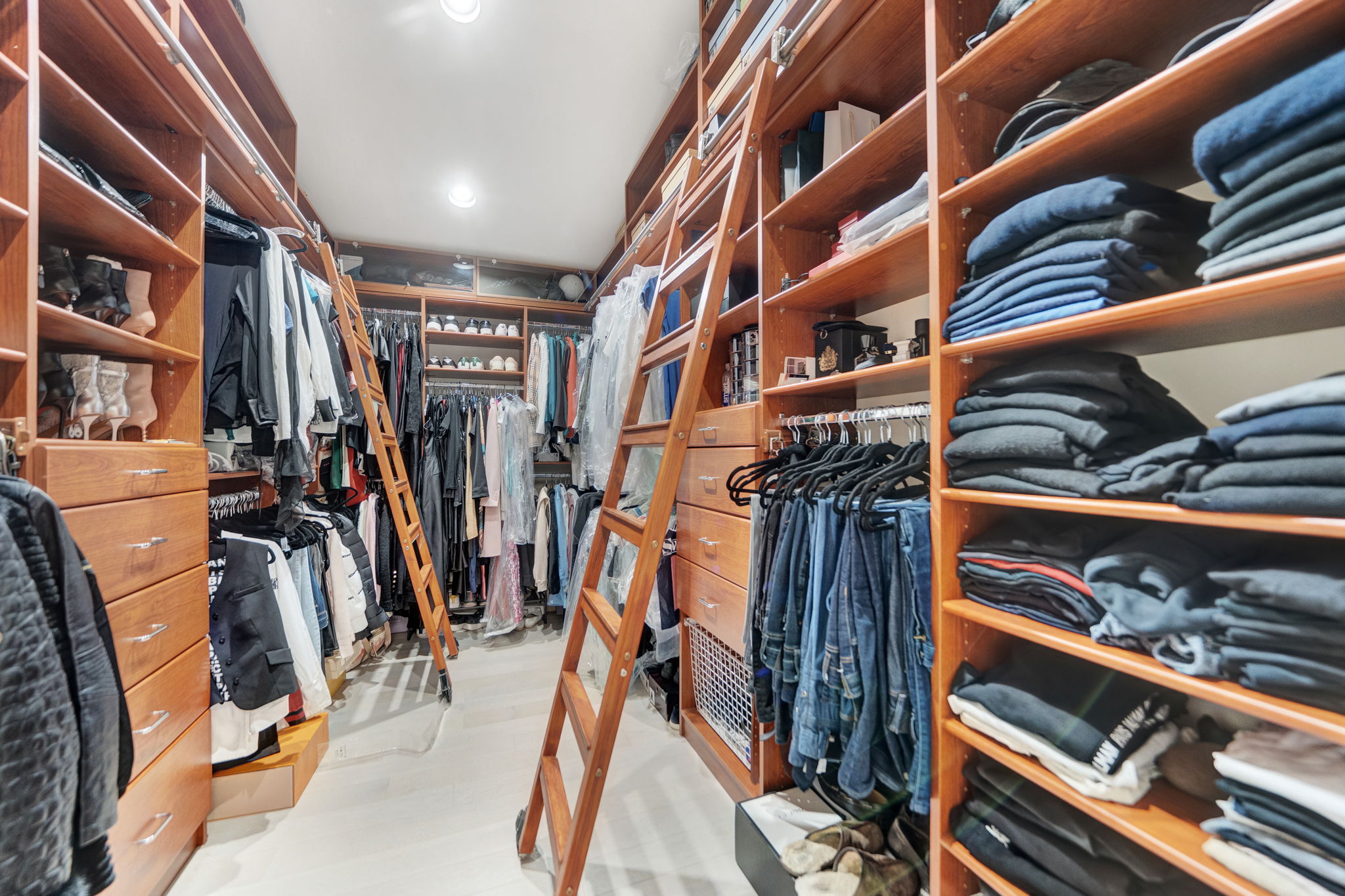  180-15 Aberdeen Road, Jamaica Estates, NY 11432 - 物件實景