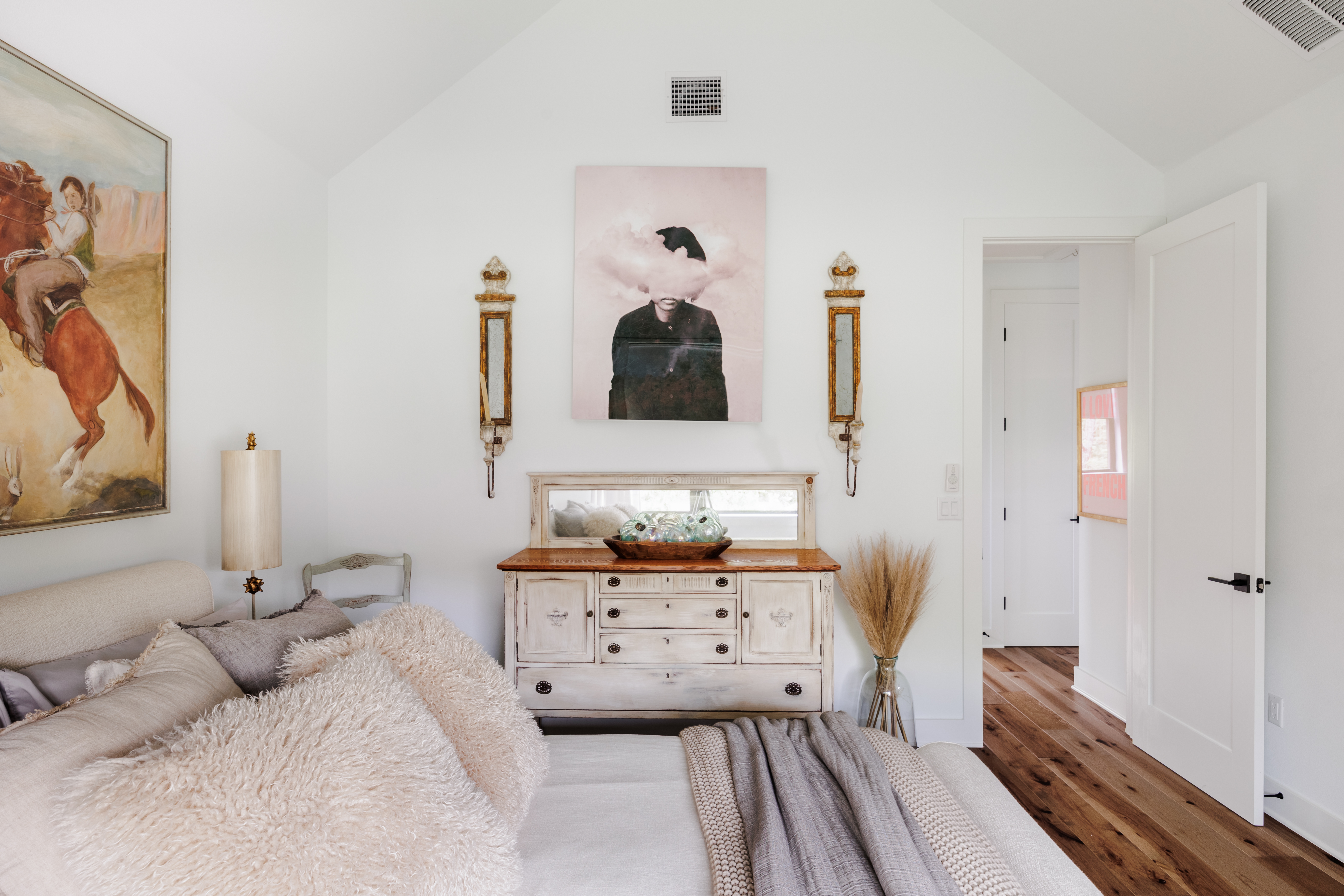  Sophisticated Barton Hills Home Balancing Lively Entertaining with Quiet Retreat - 物件實景