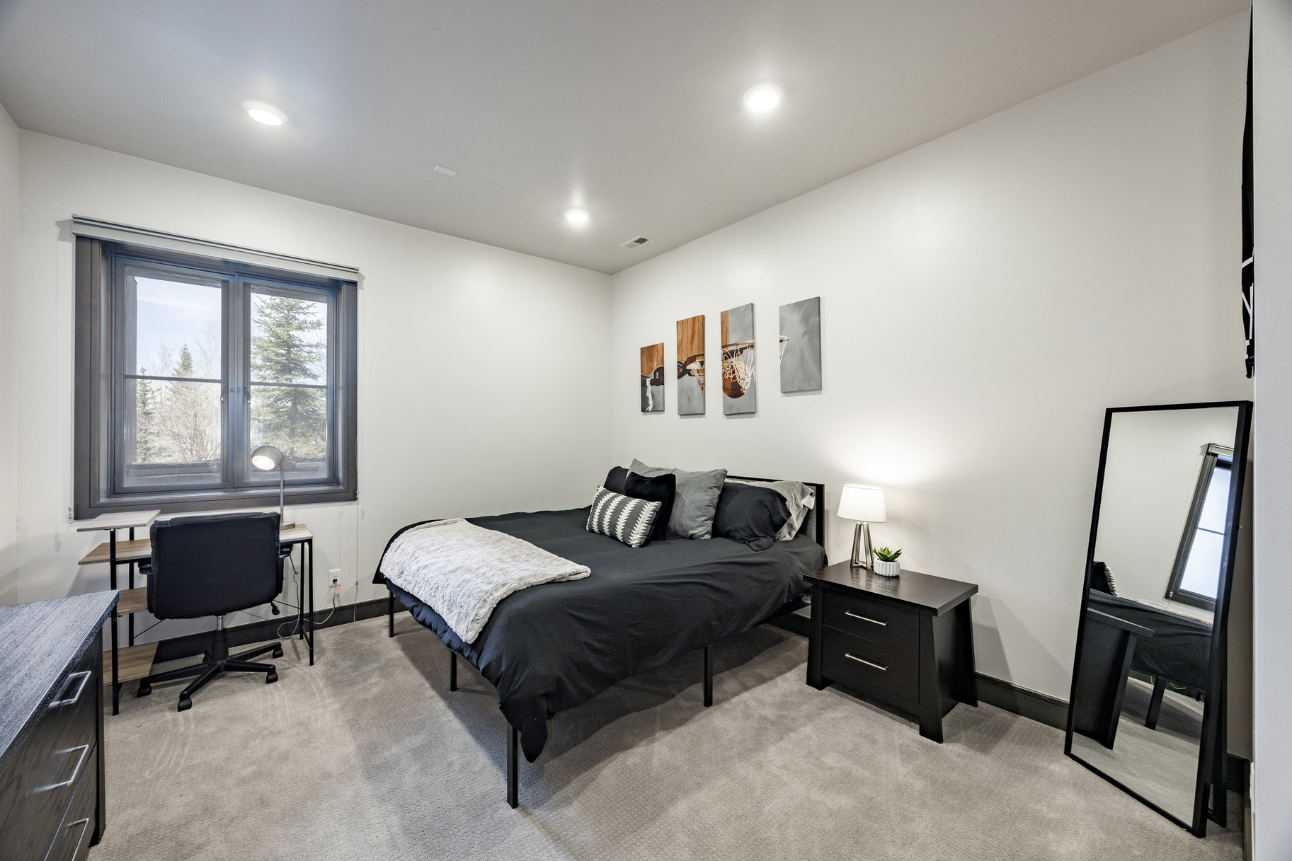  Framed by Panoramic Mountain Views with Access to Round Valley