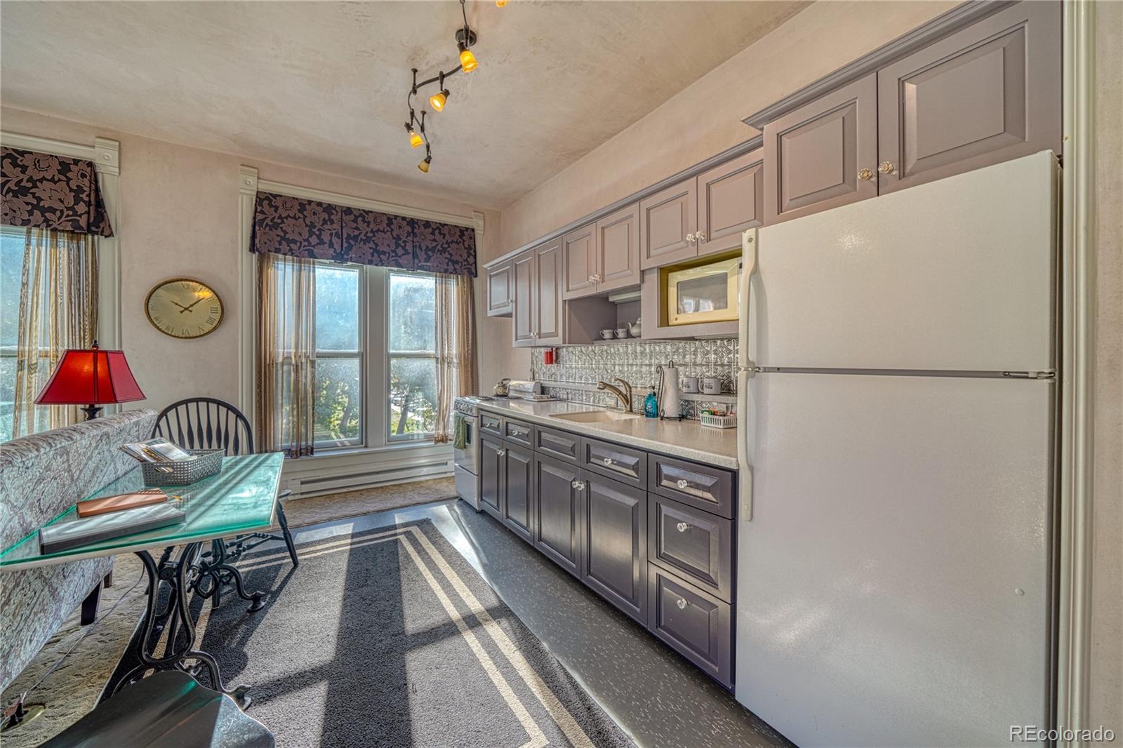 Salida, Colorado, 81201, United States, 1 Bedroom Bedrooms, ,1 BathroomBathrooms,Residential,For Sale,1944945