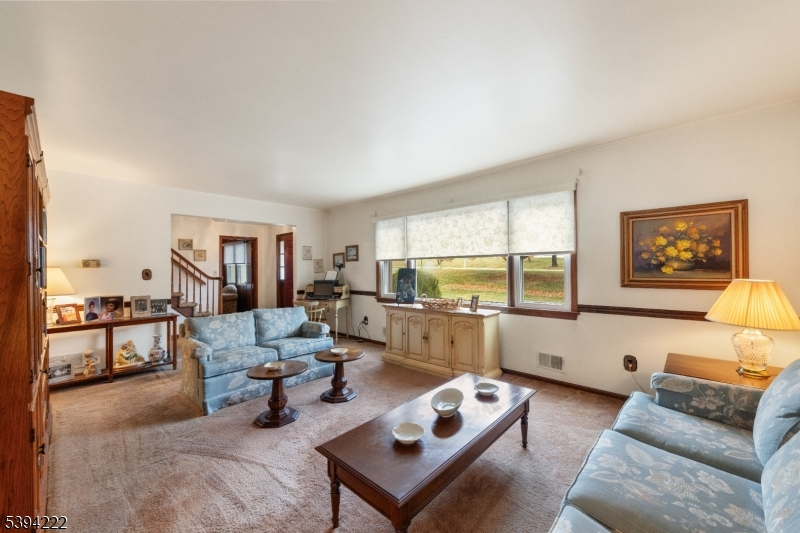 Readington Twp., New Jersey, 08889, United States, 4 Bedrooms Bedrooms, ,3 BathroomsBathrooms,Residential,For Sale,1989710