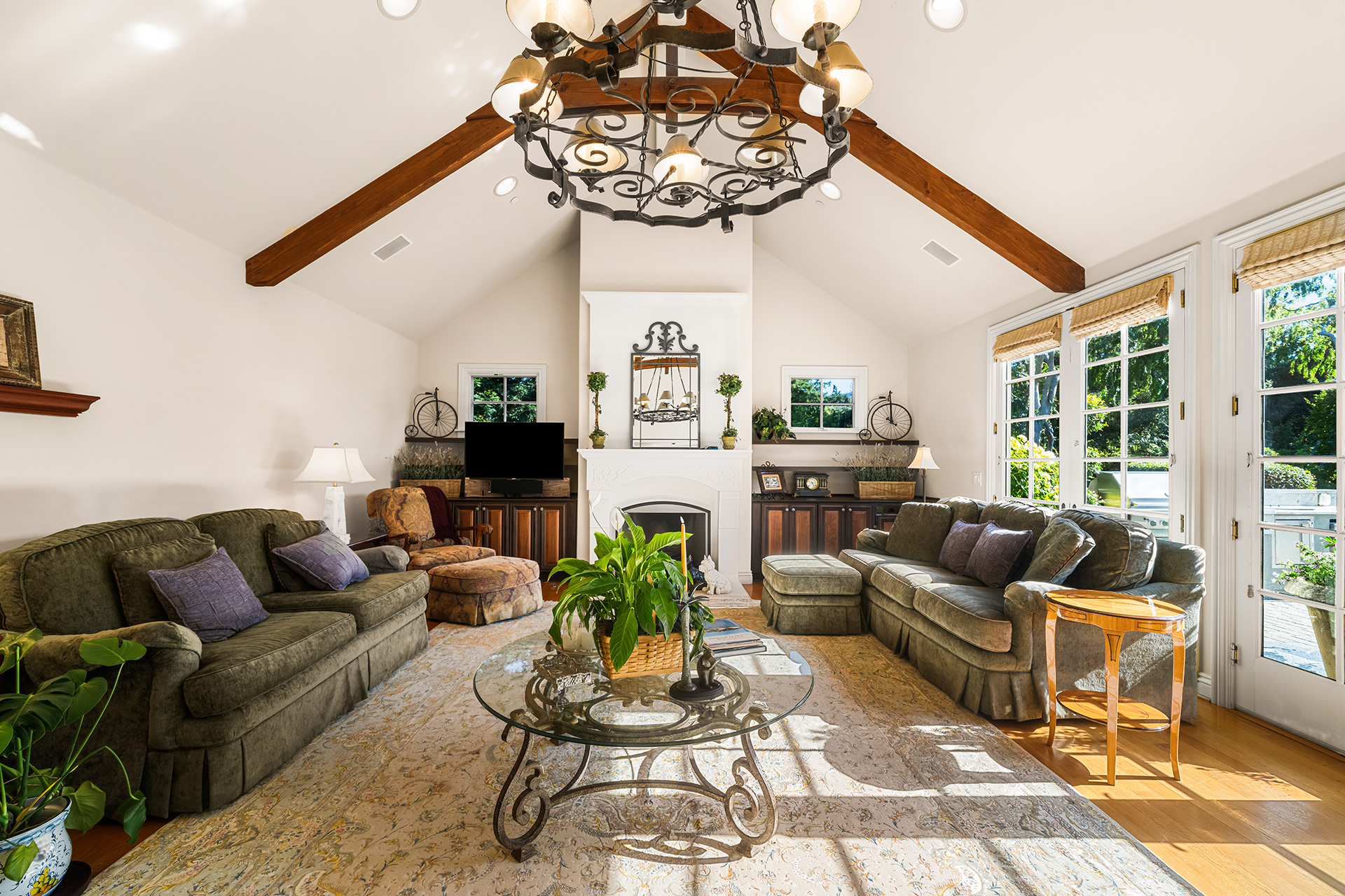  Stunning Saratoga Estate on Expansive Private Grounds - 物件實景