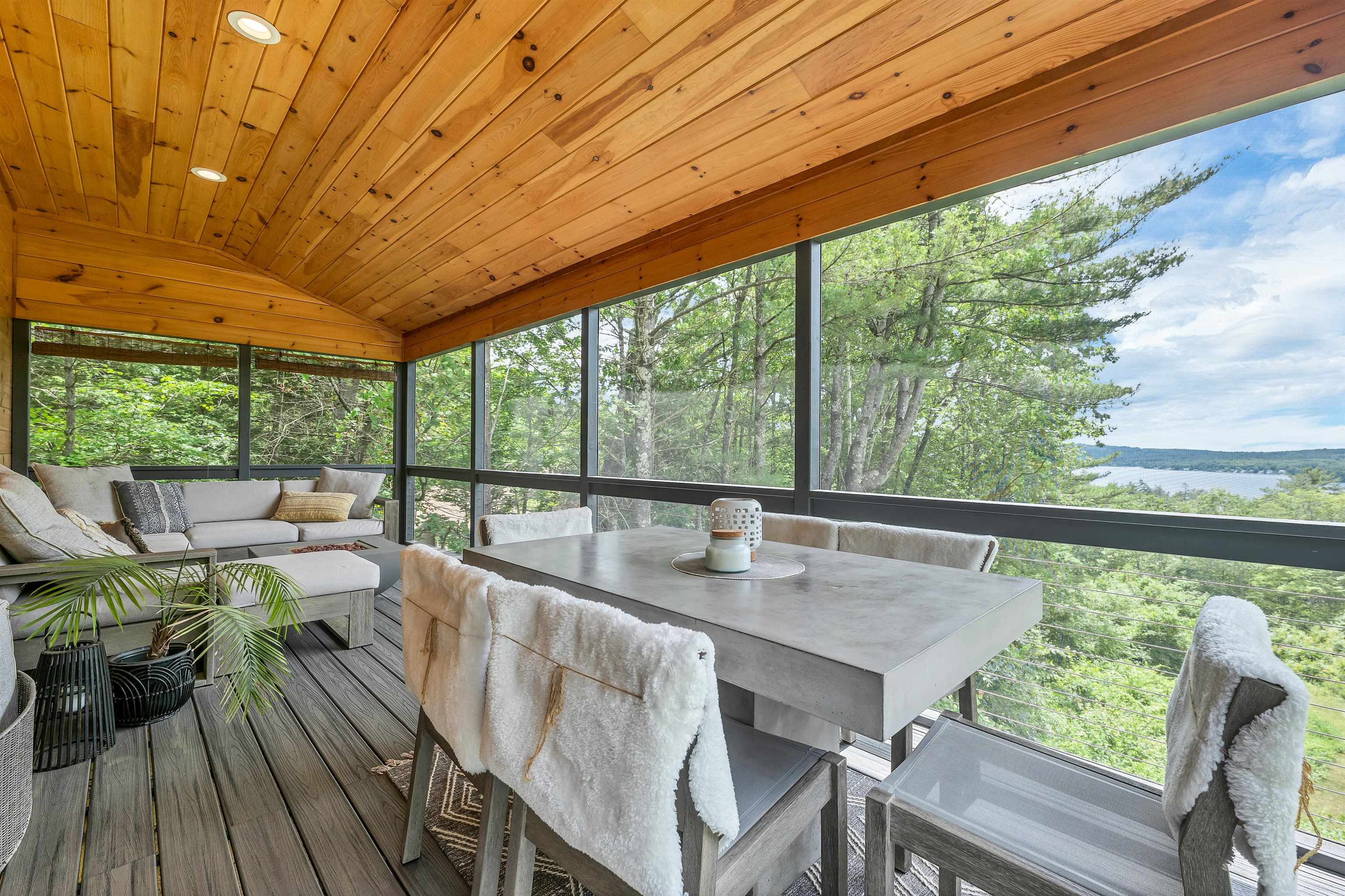 Meredith, New Hampshire, 03253, United States, 3 Bedrooms Bedrooms, ,2 BathroomsBathrooms,Residential,For Sale,1901230