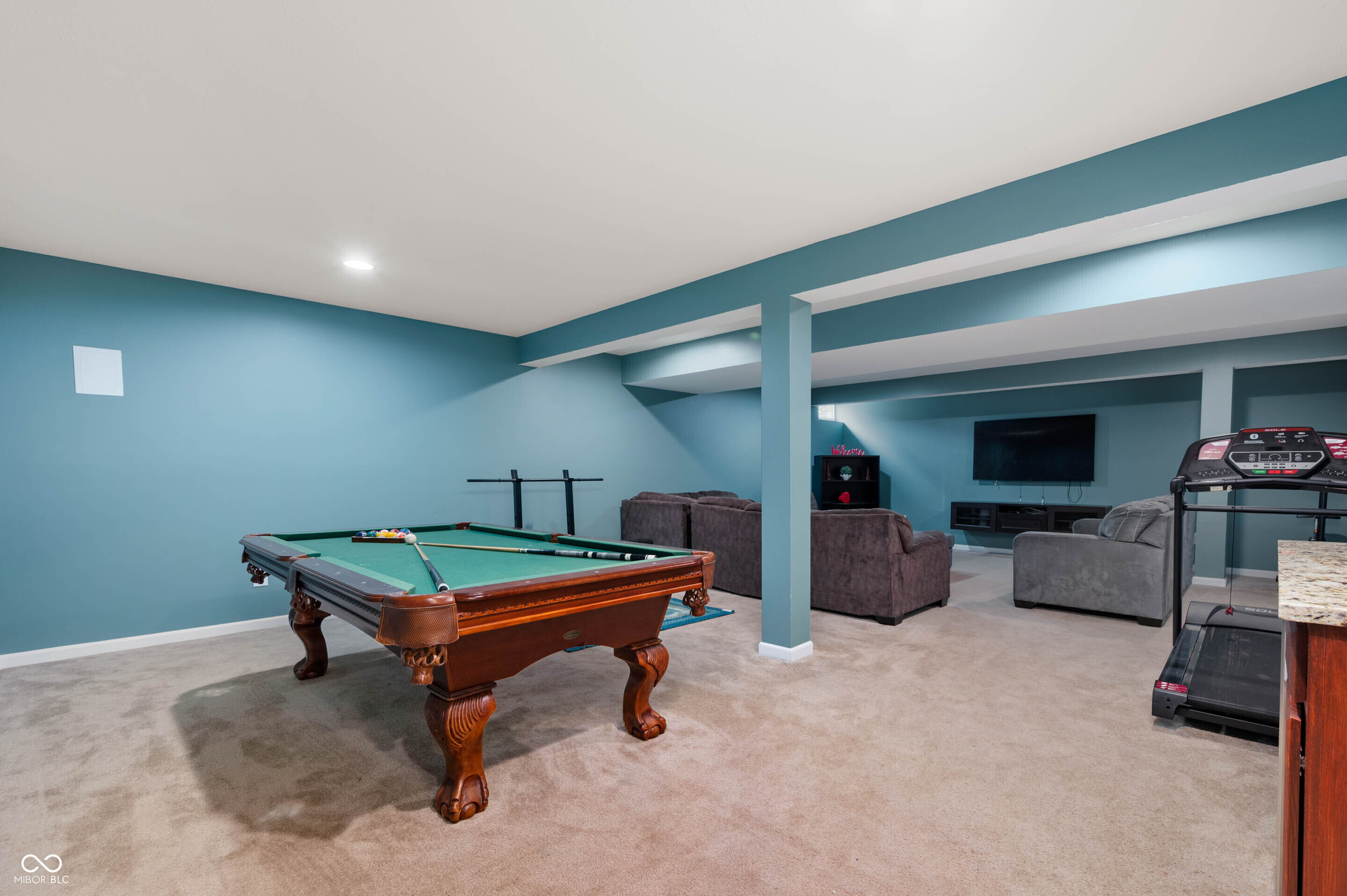 Greenwood, Indiana, 46143, United States, 5 Bedrooms Bedrooms, ,4 BathroomsBathrooms,Residential,For Sale,1879324