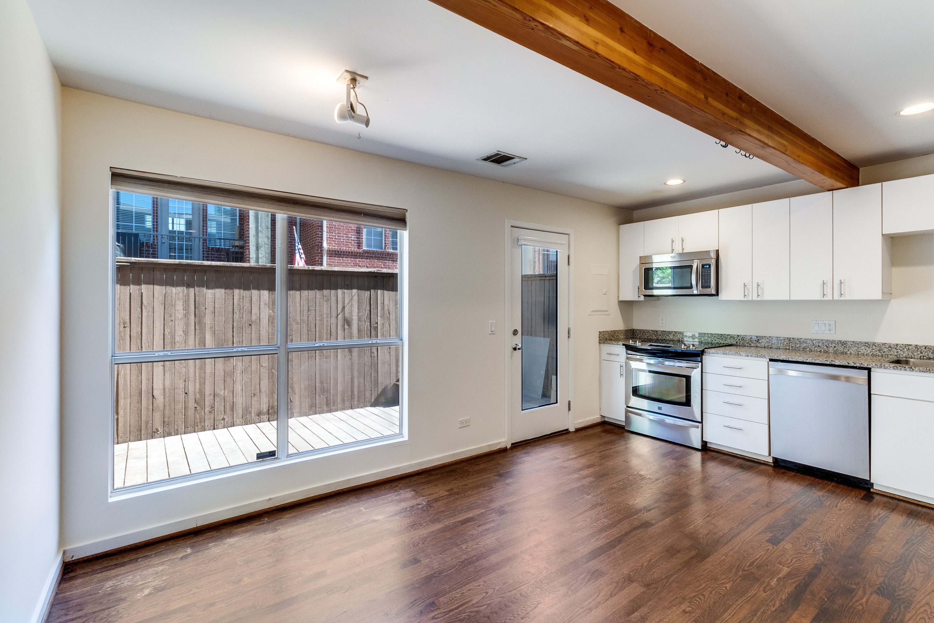  4134 Travis Street #17 - 物件實景