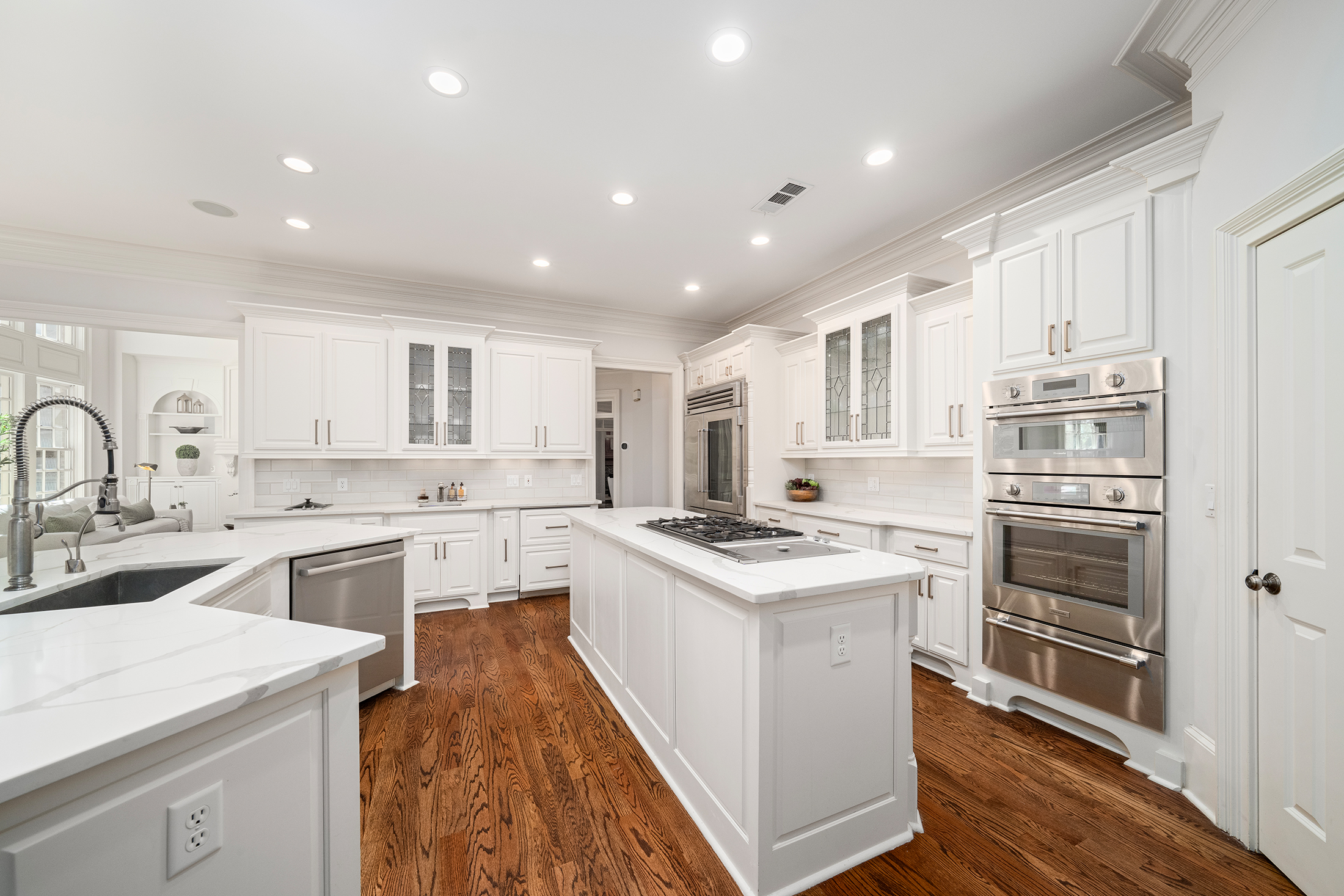 Located Within the Gated Greystone Farms Community in Milton - 物件實景