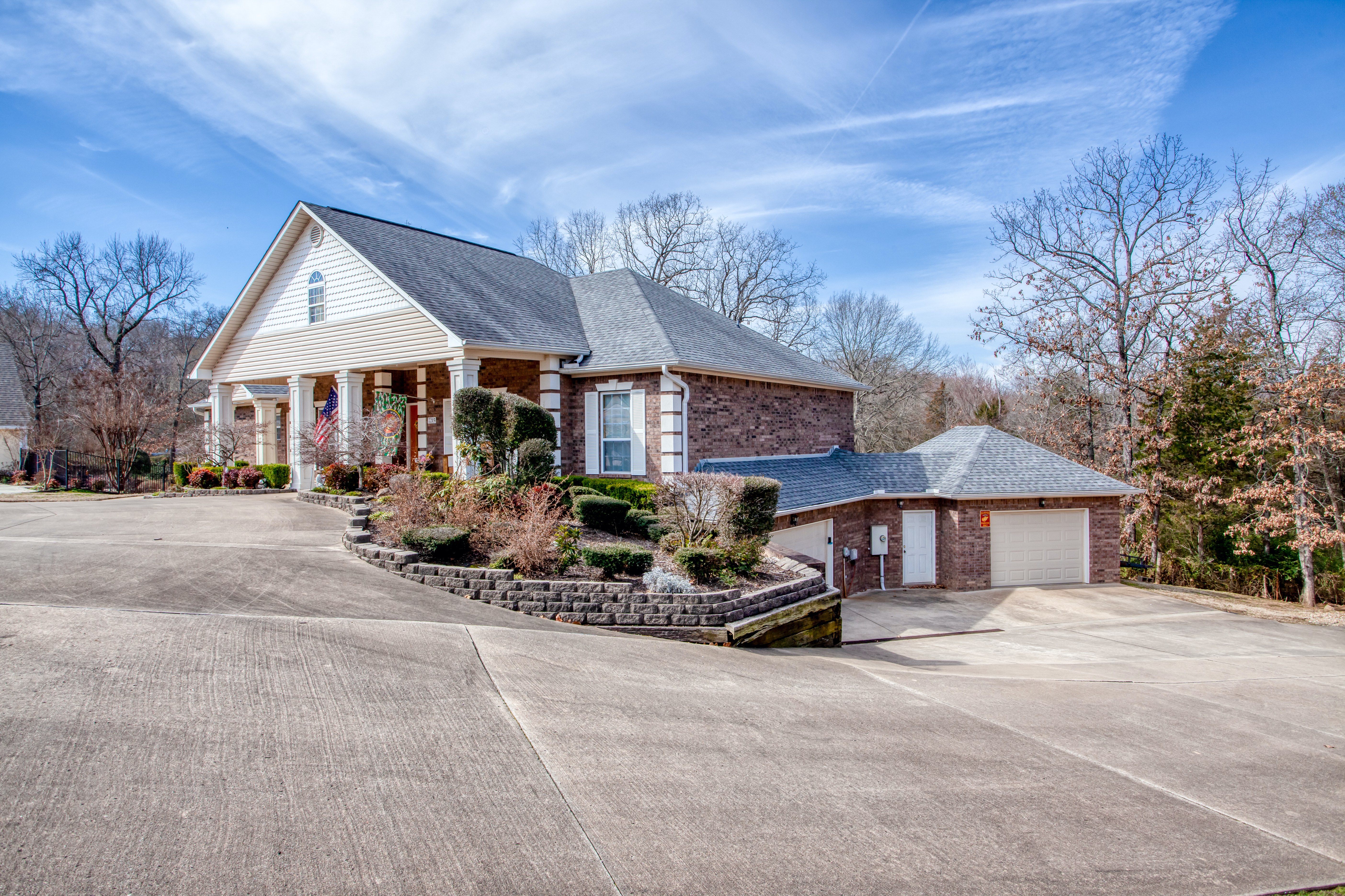 Fort Smith, Arkansas, 72903, United States, 5 Bedrooms Bedrooms, ,4 BathroomsBathrooms,Residential,For Sale,1941738