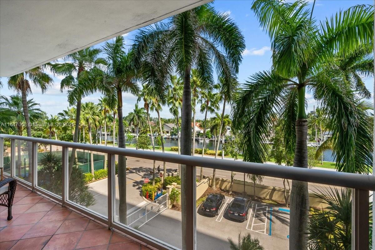 3598 Yacht Club Dr Unit 302, Aventura, Florida, 33180, United States, 3 Bedrooms Bedrooms, ,2 BathroomsBathrooms,Residential,For Sale,3598 Yacht Club Dr Unit 302,1622452