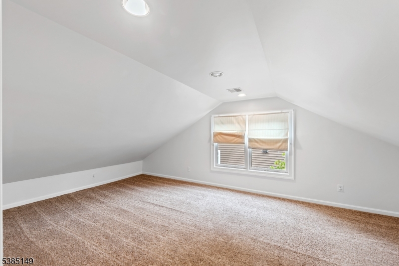 Roxbury Twp., New Jersey, 07850, United States, 3 Bedrooms Bedrooms, ,2 BathroomsBathrooms,Residential,For Sale,1947075