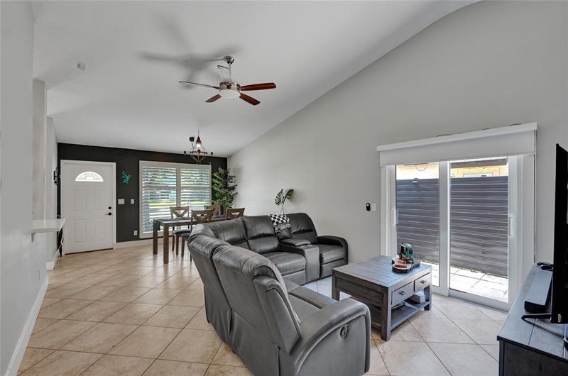 Davie, Florida, 33325, United States, 3 Bedrooms Bedrooms, ,2 BathroomsBathrooms,Residential,For Sale,1902836
