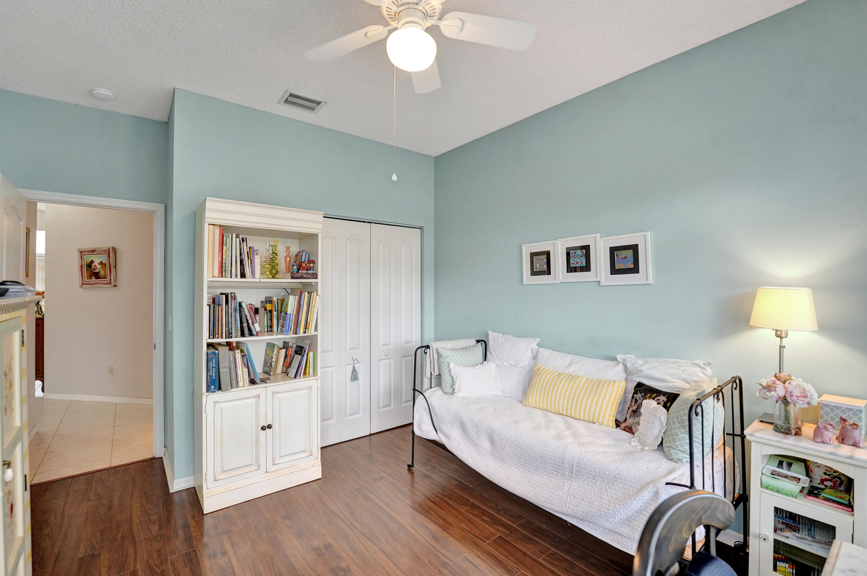 Pembroke Pines, Florida, 33332, United States, 3 Bedrooms Bedrooms, ,2 BathroomsBathrooms,Residential,For Sale,1987784